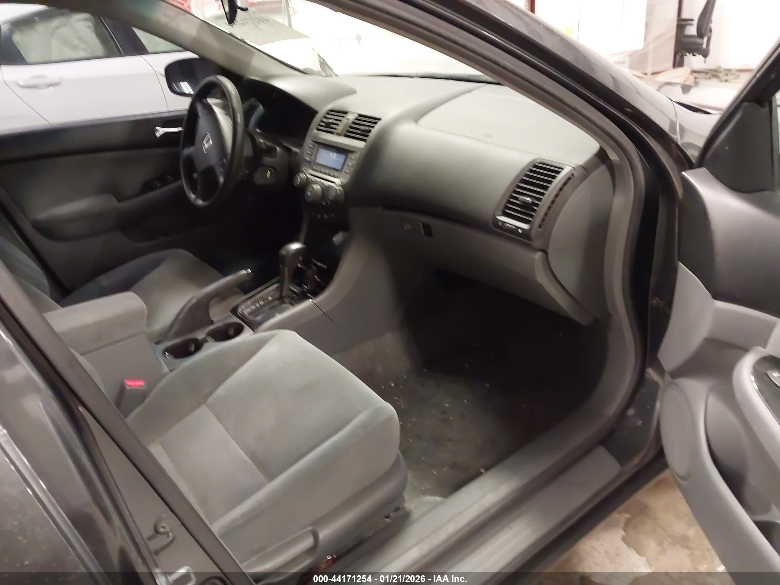 HONDA ACCORD image 5