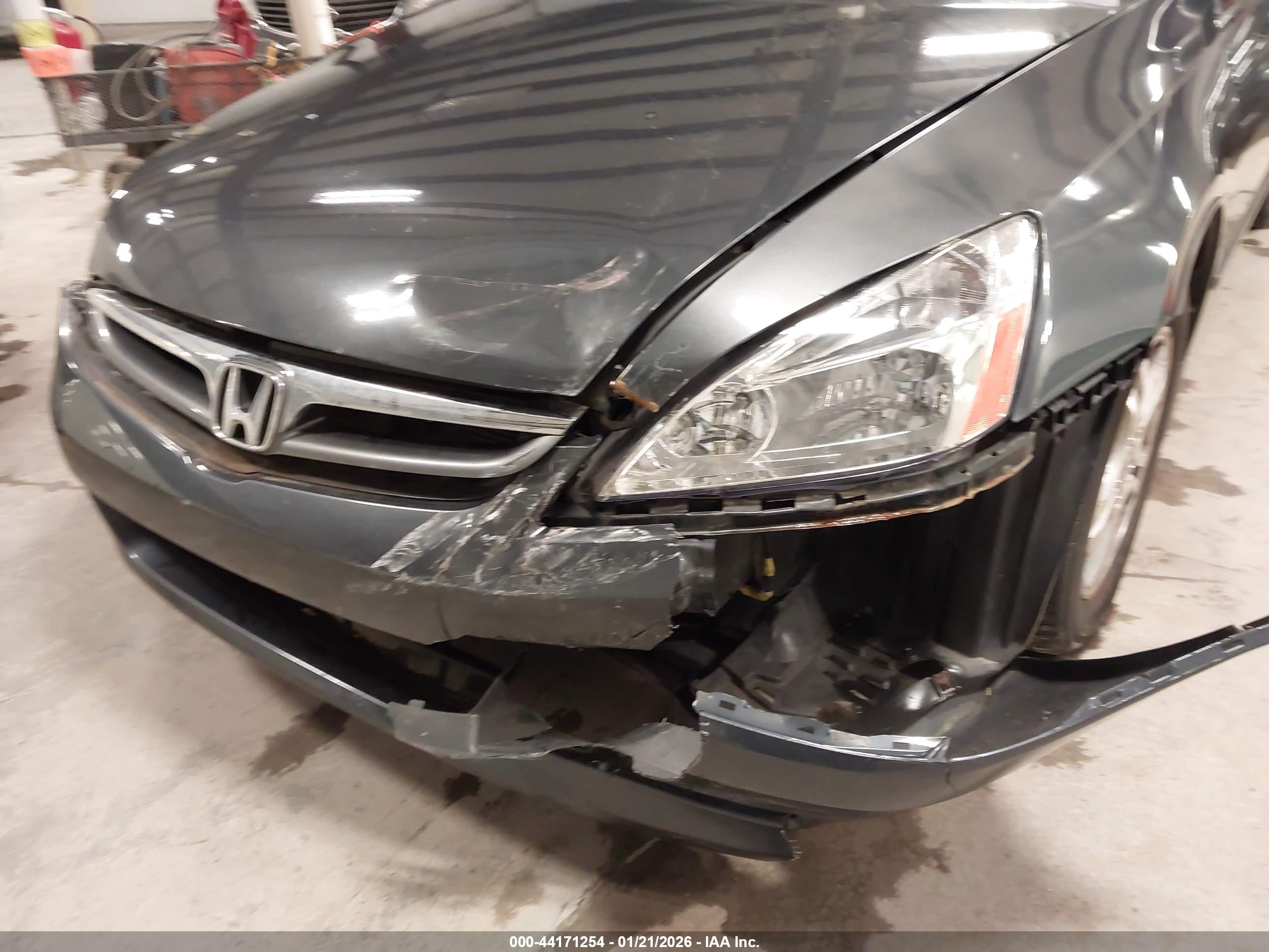 HONDA ACCORD image 6