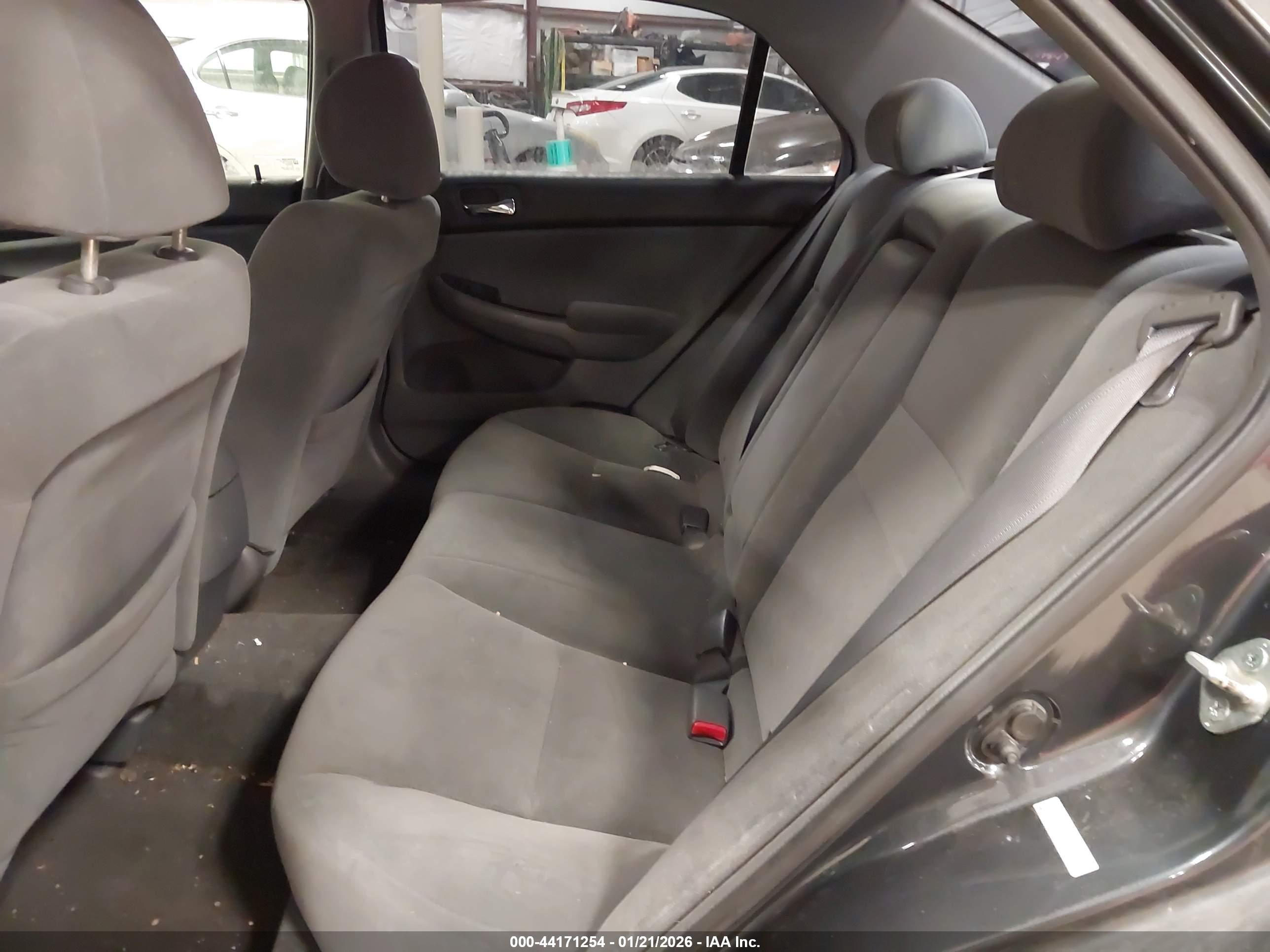 HONDA ACCORD image 8