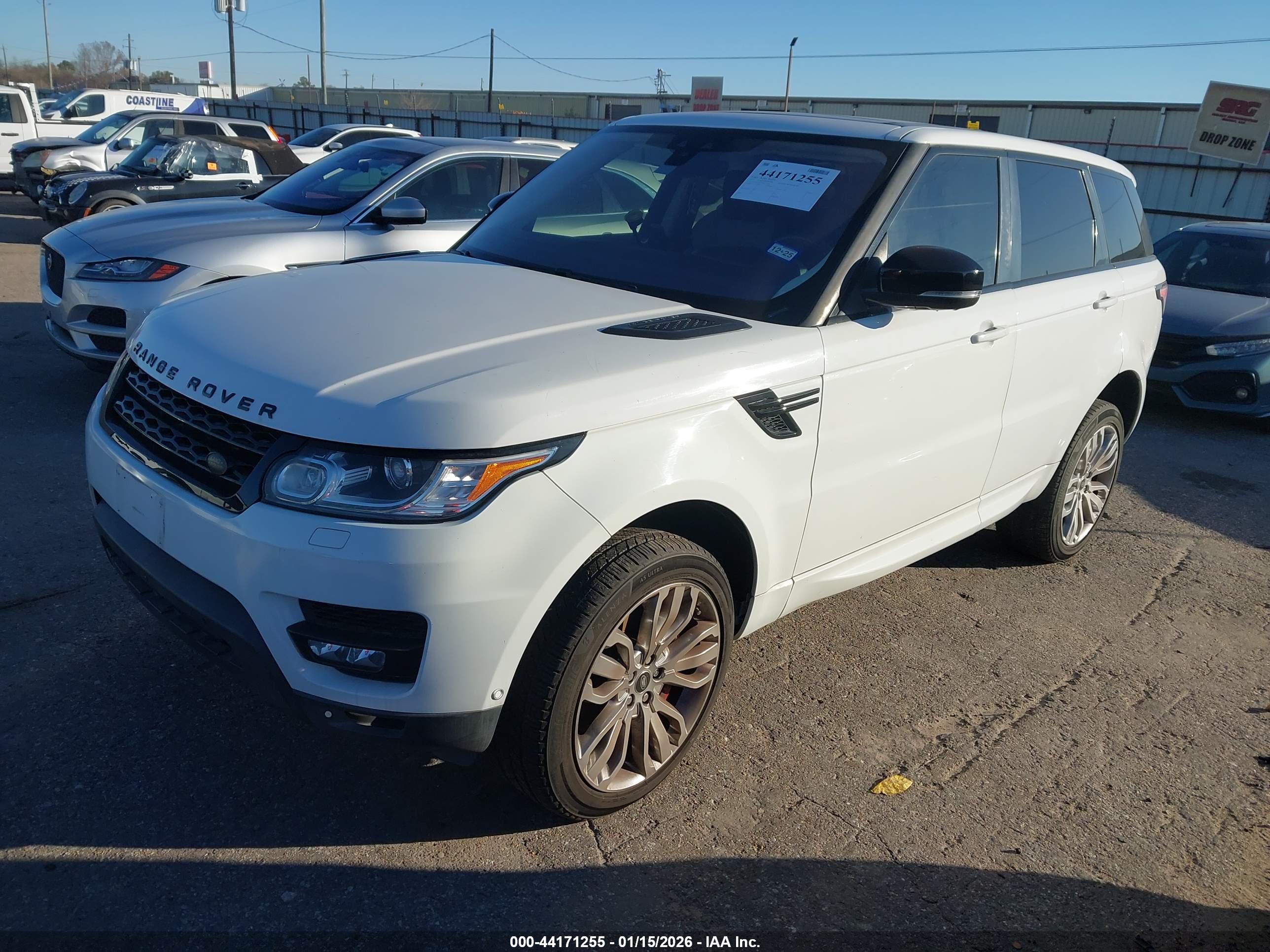 LAND ROVER image 2