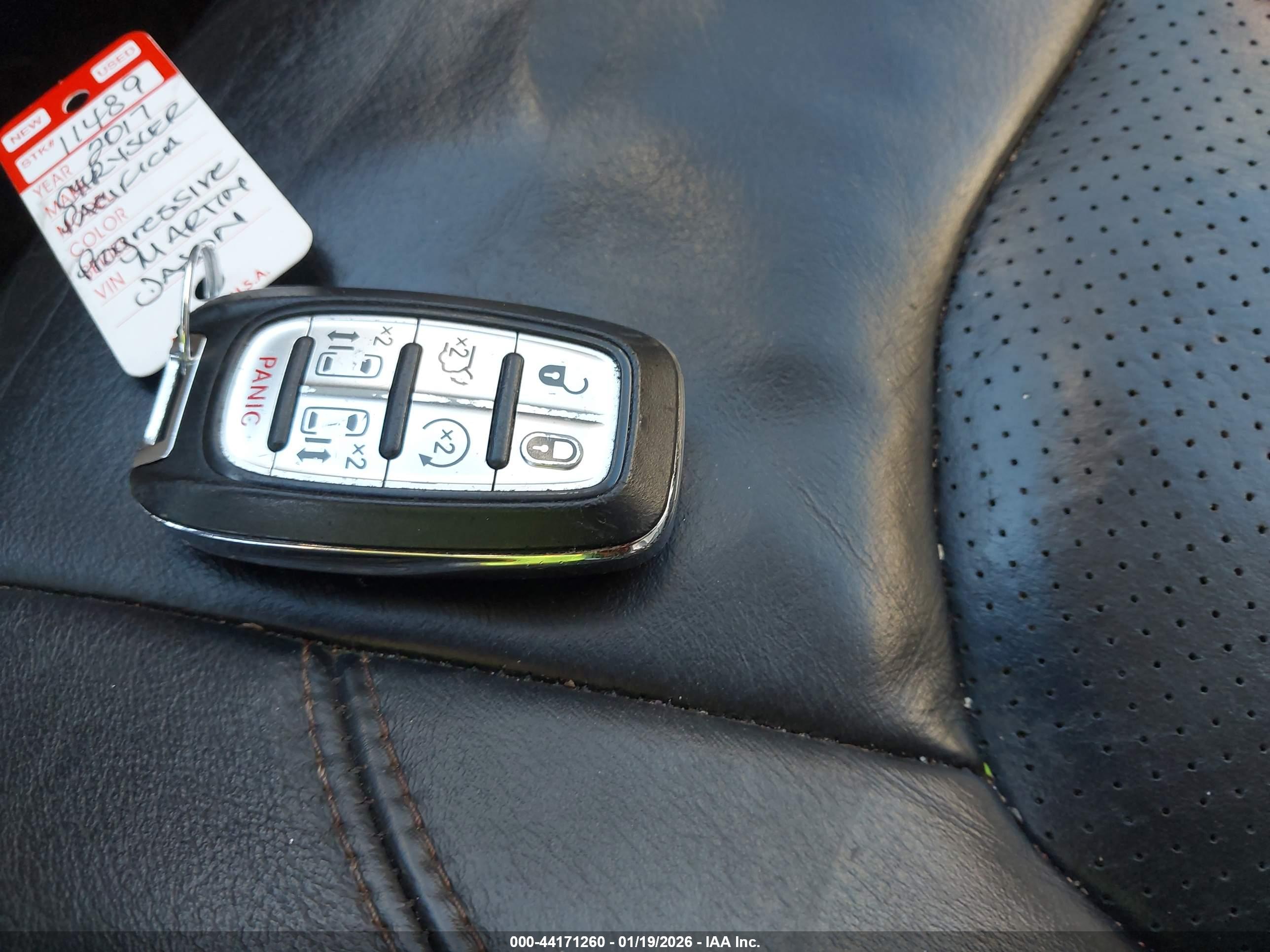 CHRYSLER PACIFICA image 11