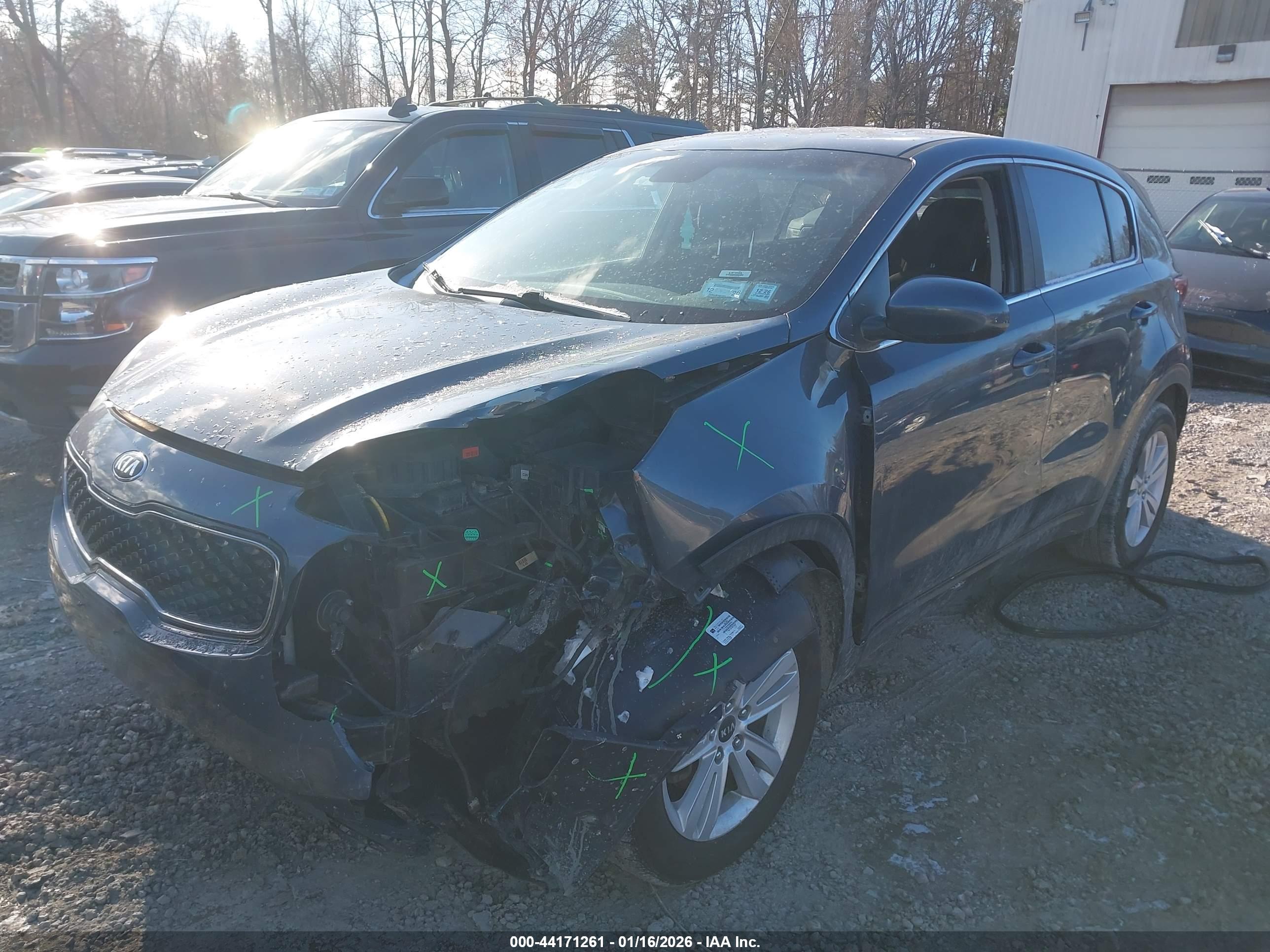 KIA SPORTAGE image 2