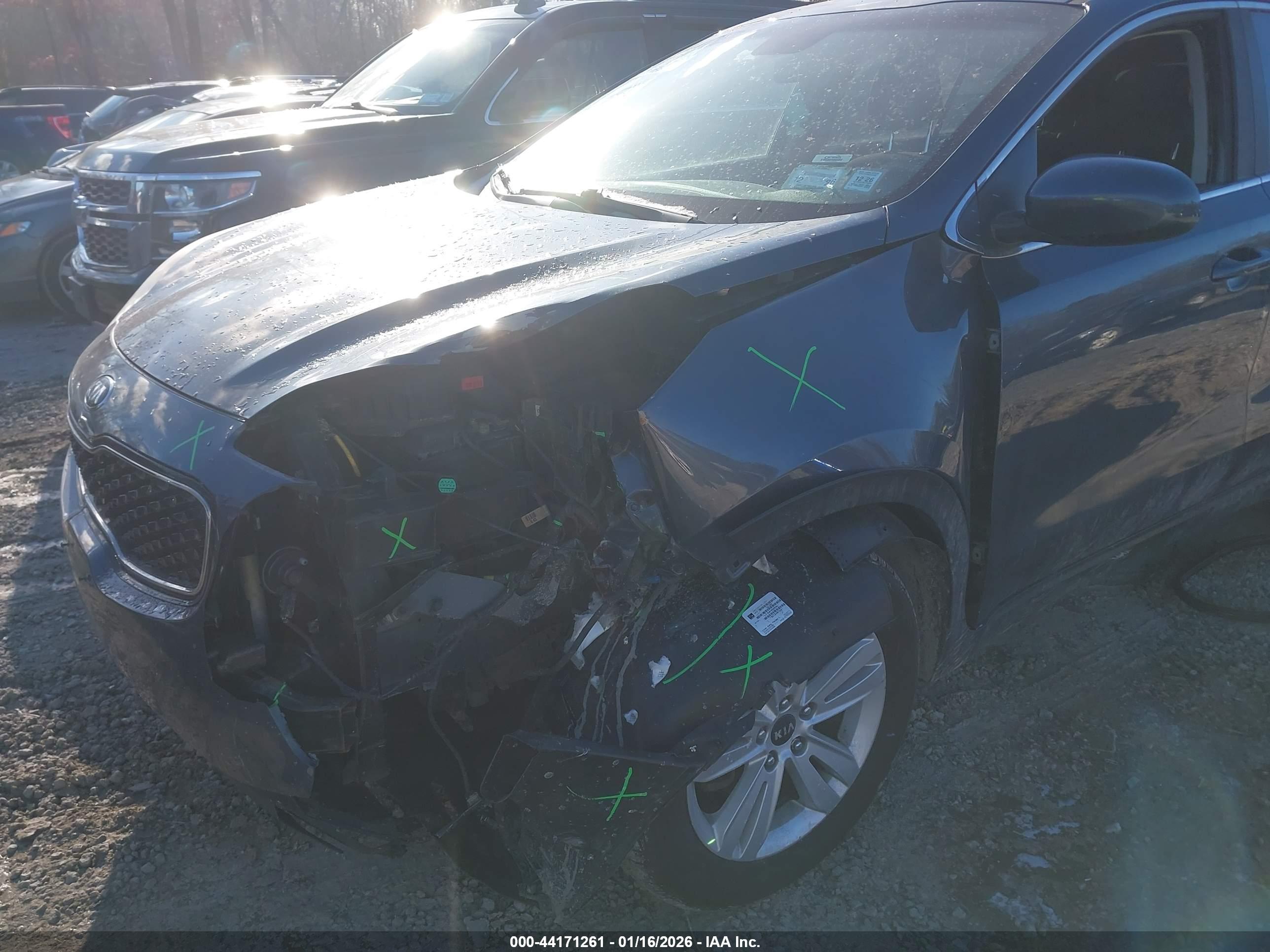 KIA SPORTAGE image 6