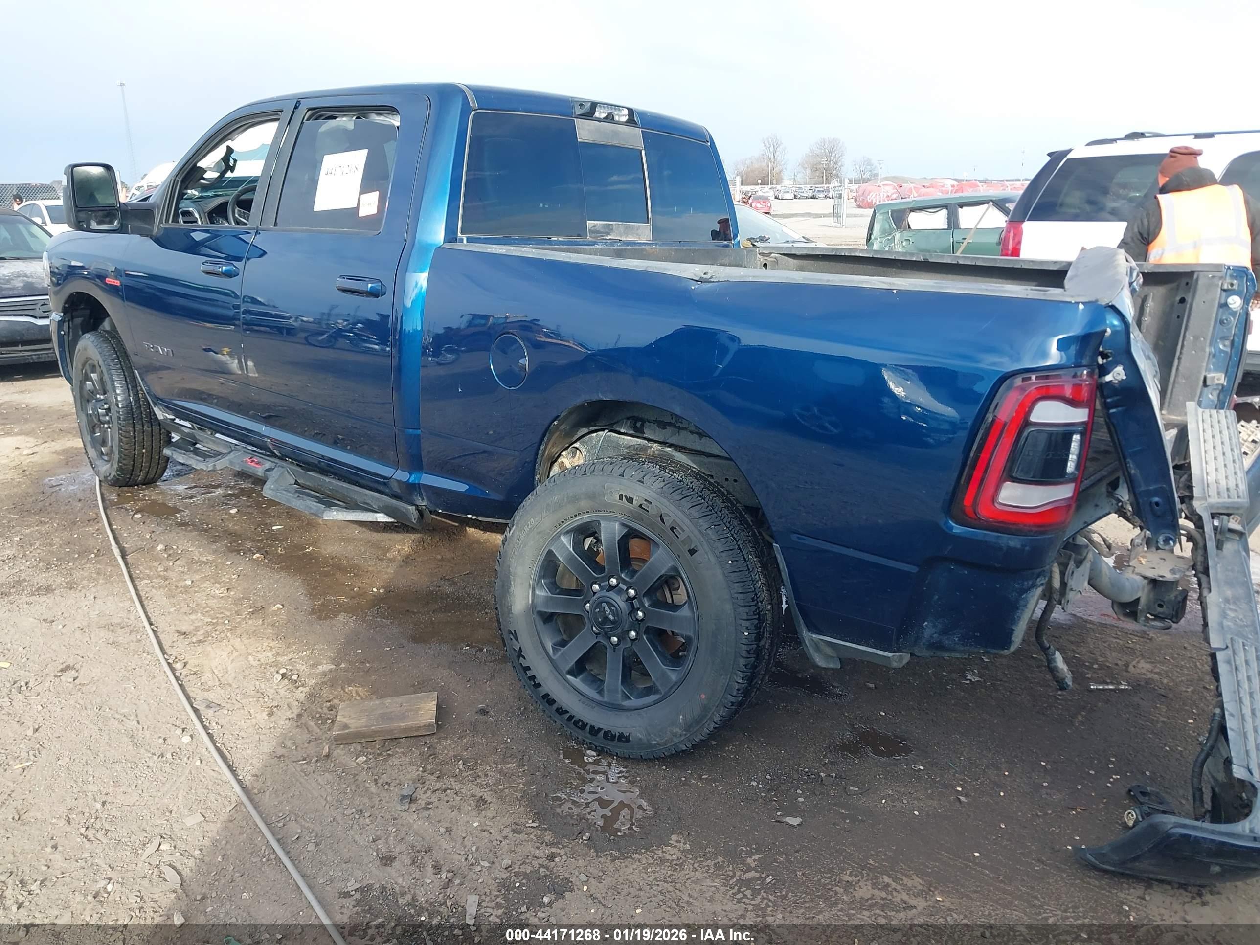 RAM 2500 image 3