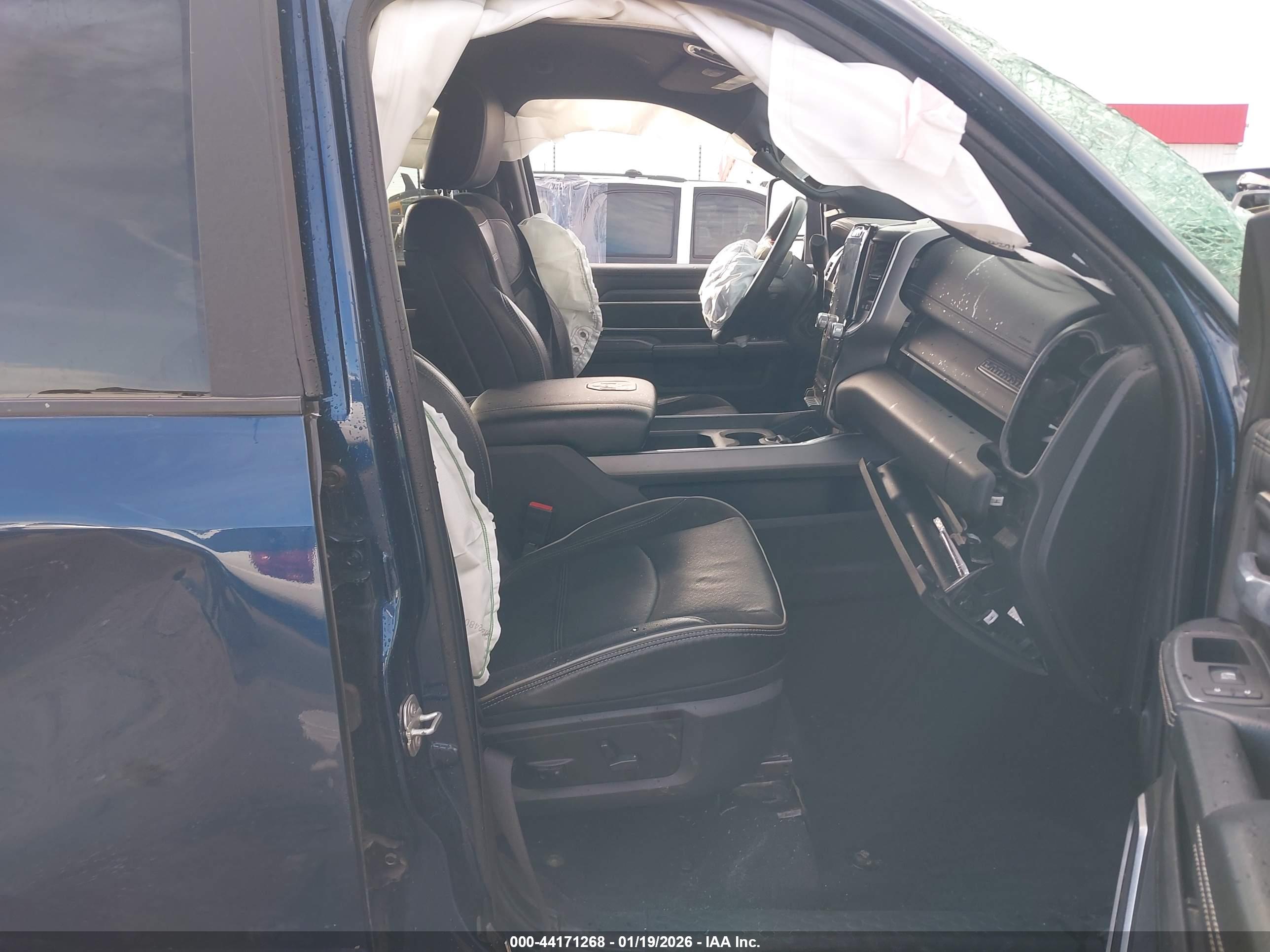 RAM 2500 image 5