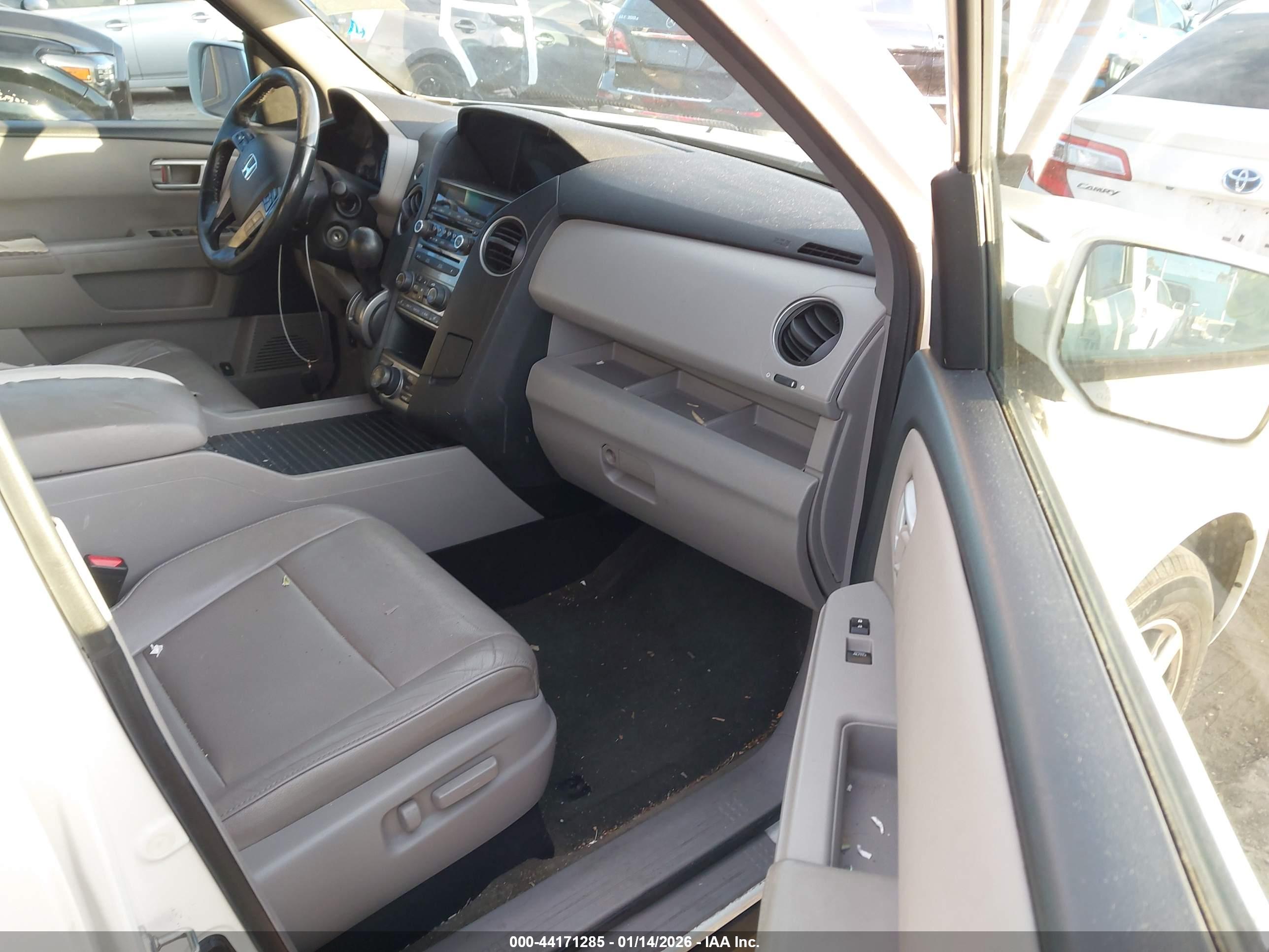 HONDA PILOT image 5