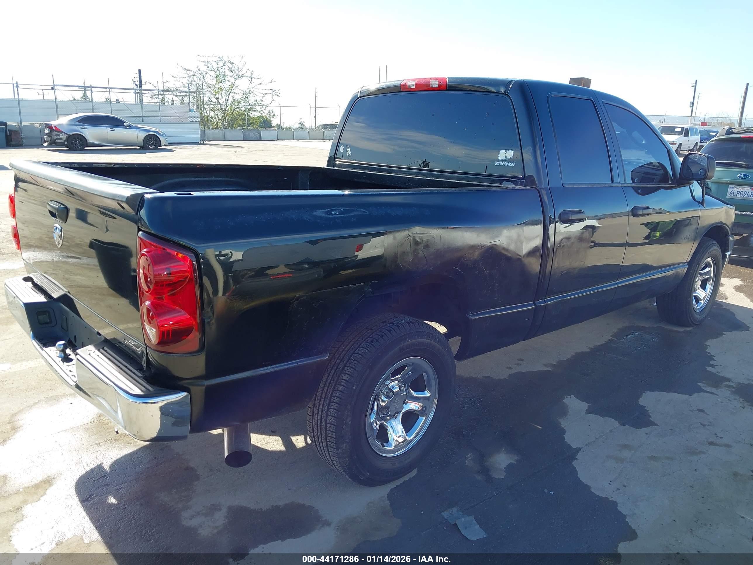 DODGE RAM image 4