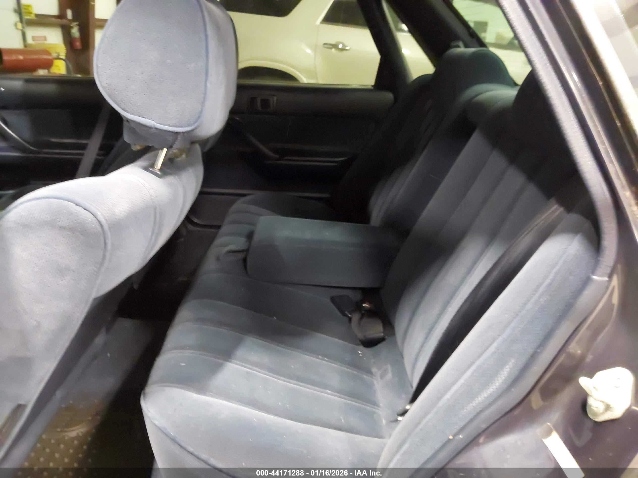 TOYOTA CAMRY image 8