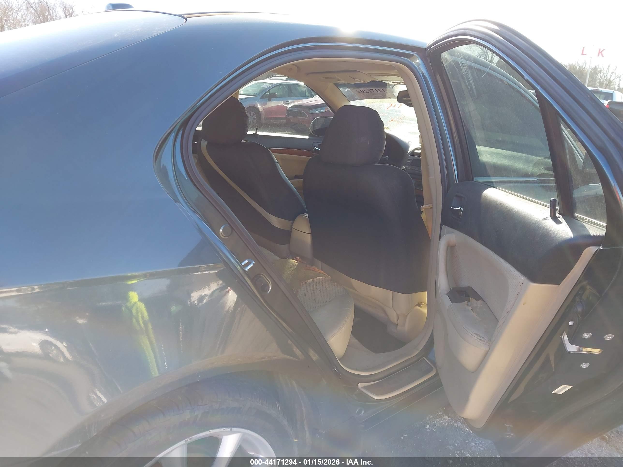 ACURA TSX image 8