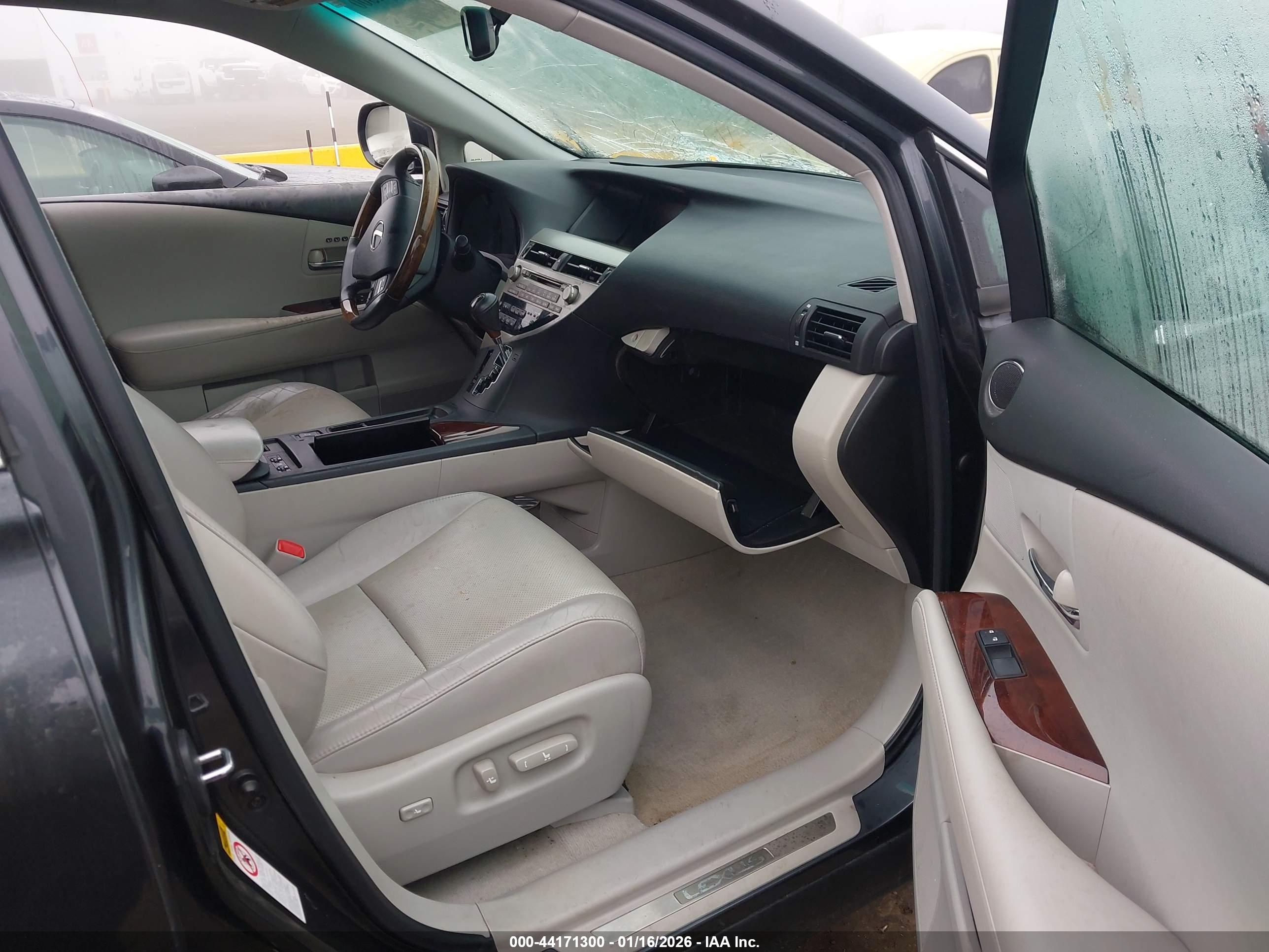 LEXUS RX image 5