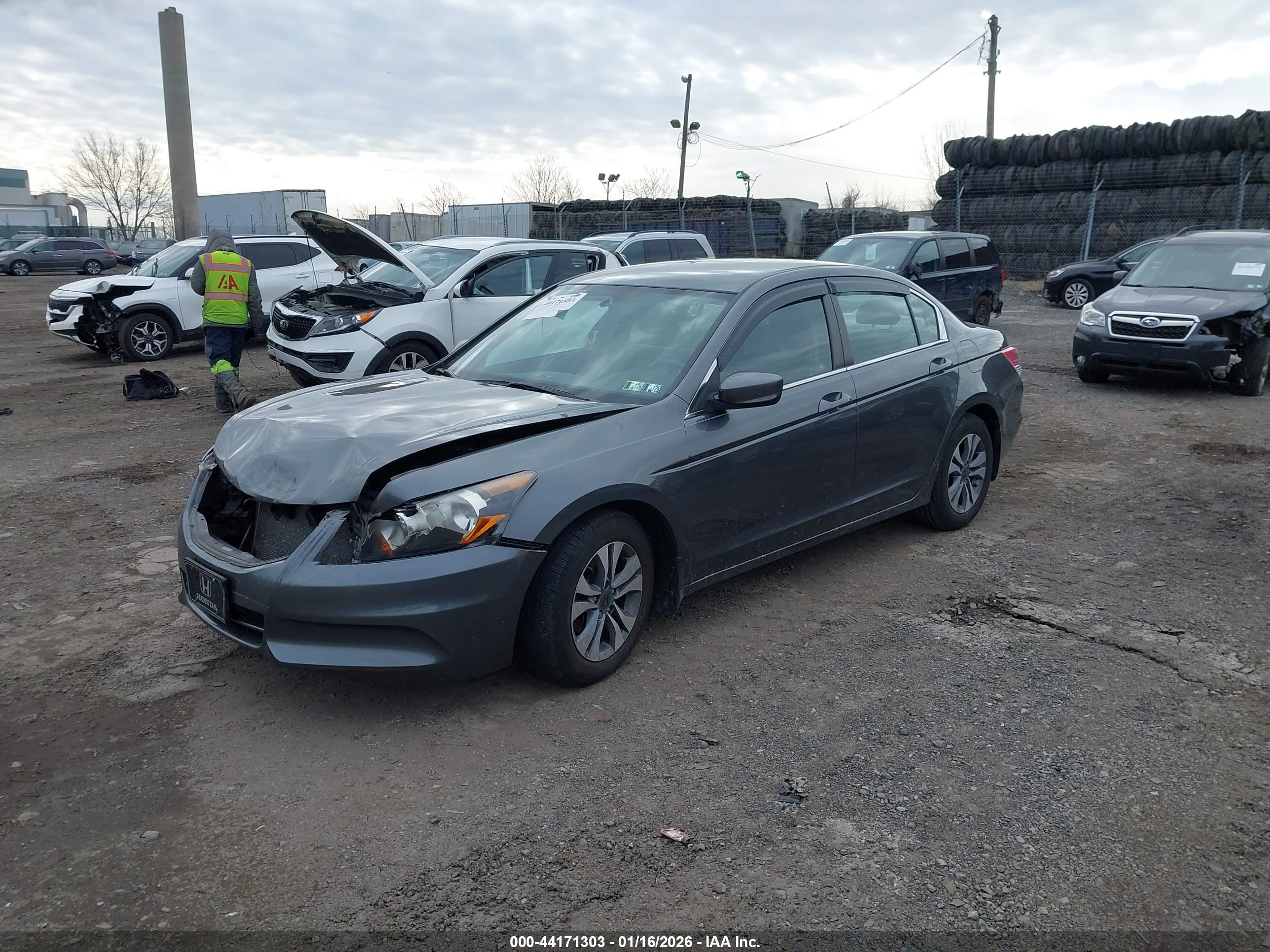 HONDA ACCORD image 2