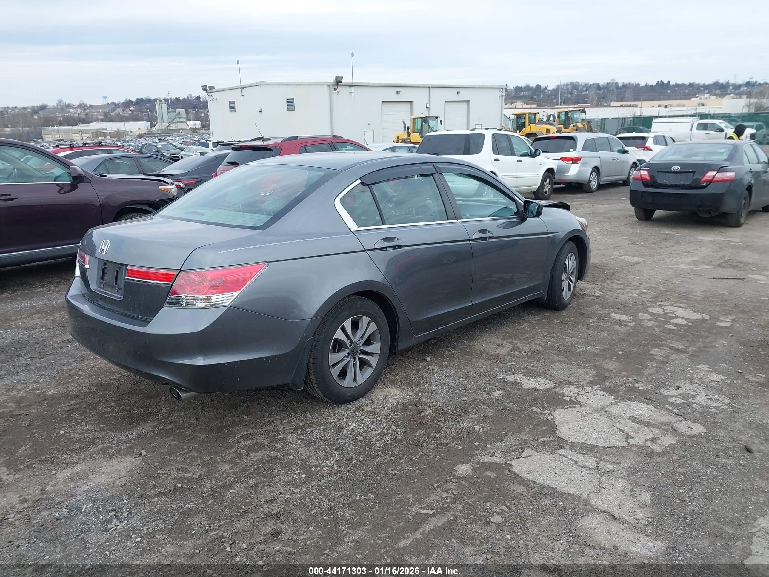 HONDA ACCORD image 4