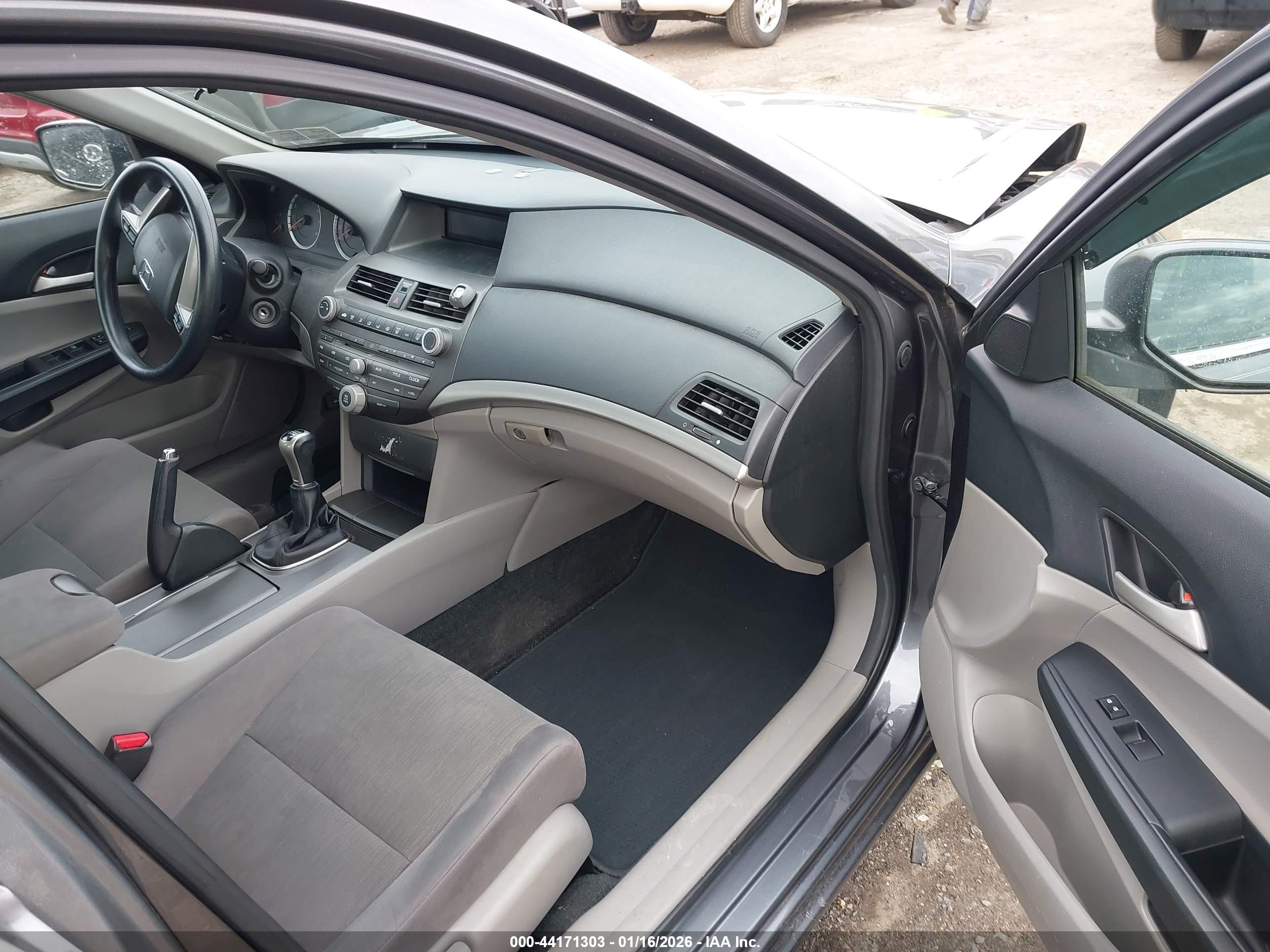 HONDA ACCORD image 5