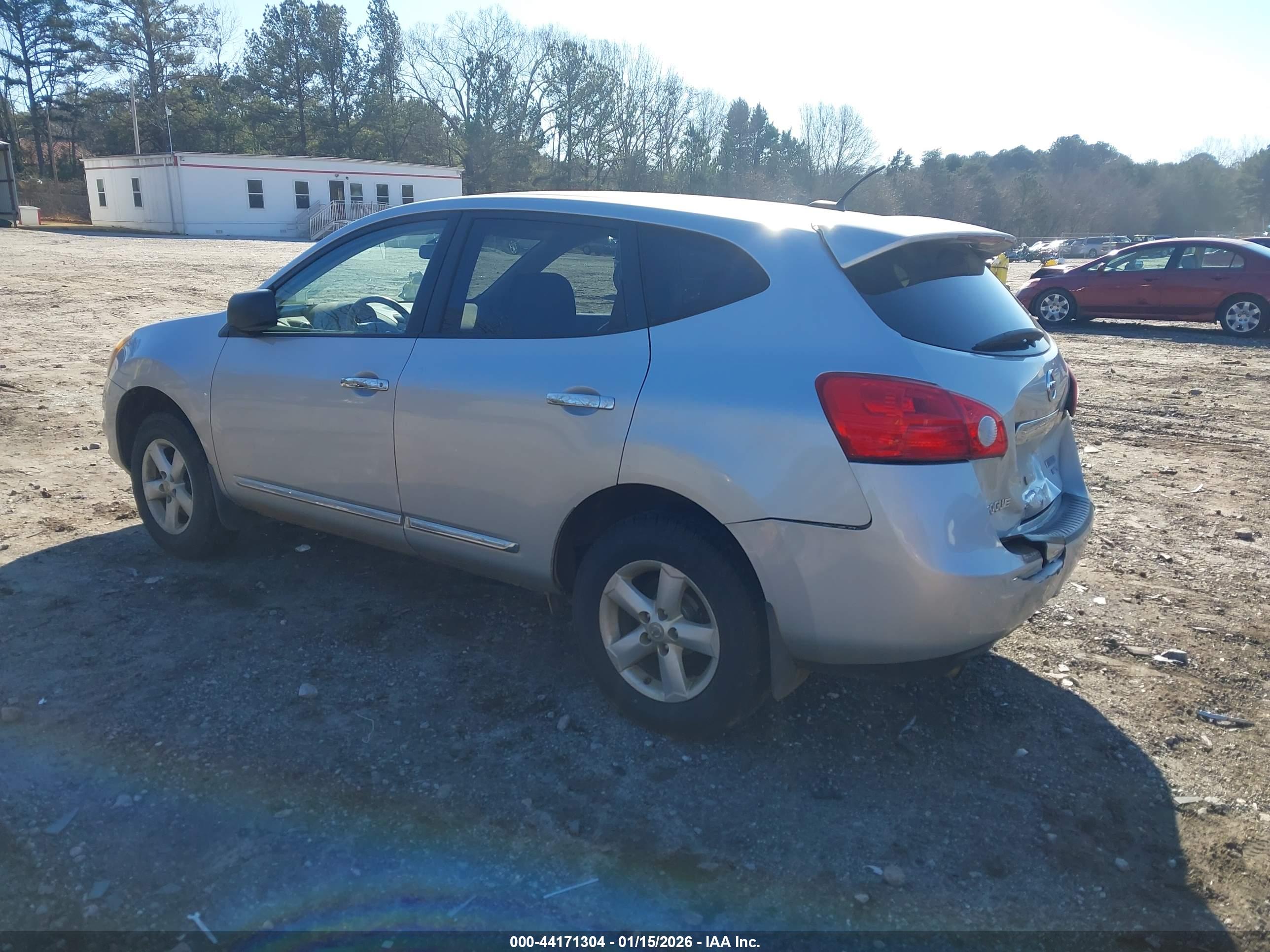 NISSAN ROGUE image 3