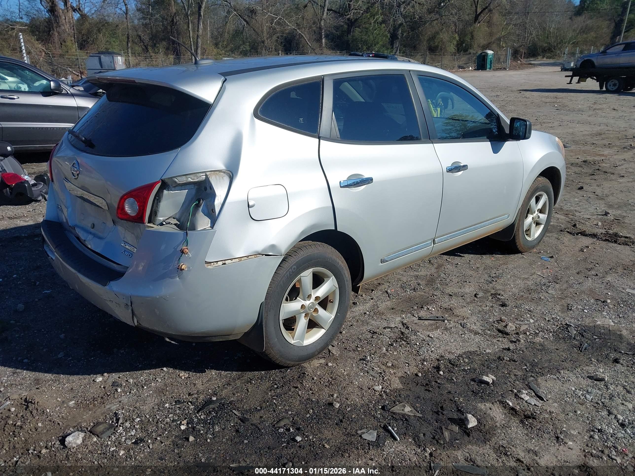 NISSAN ROGUE image 4