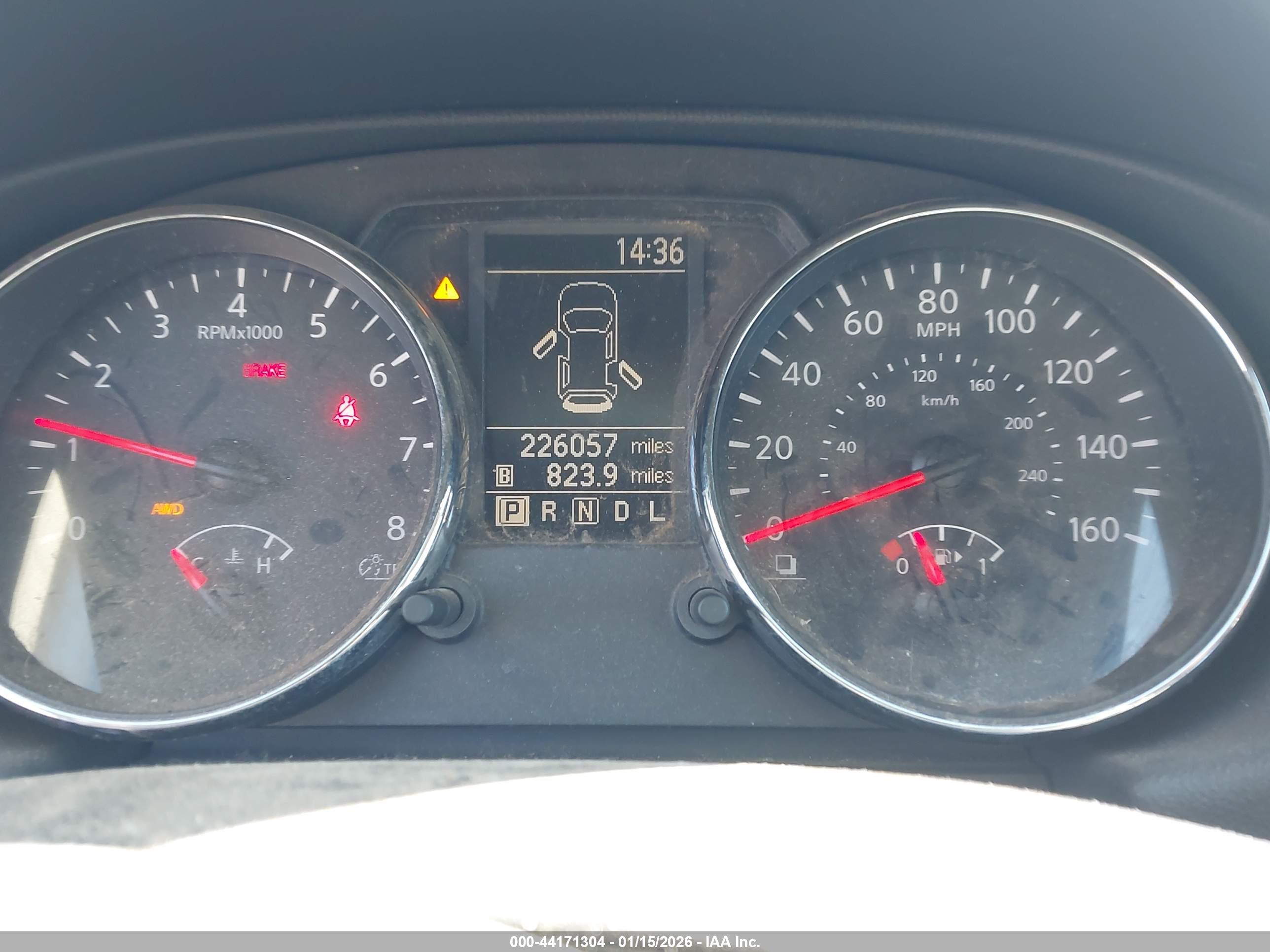 NISSAN ROGUE image 7
