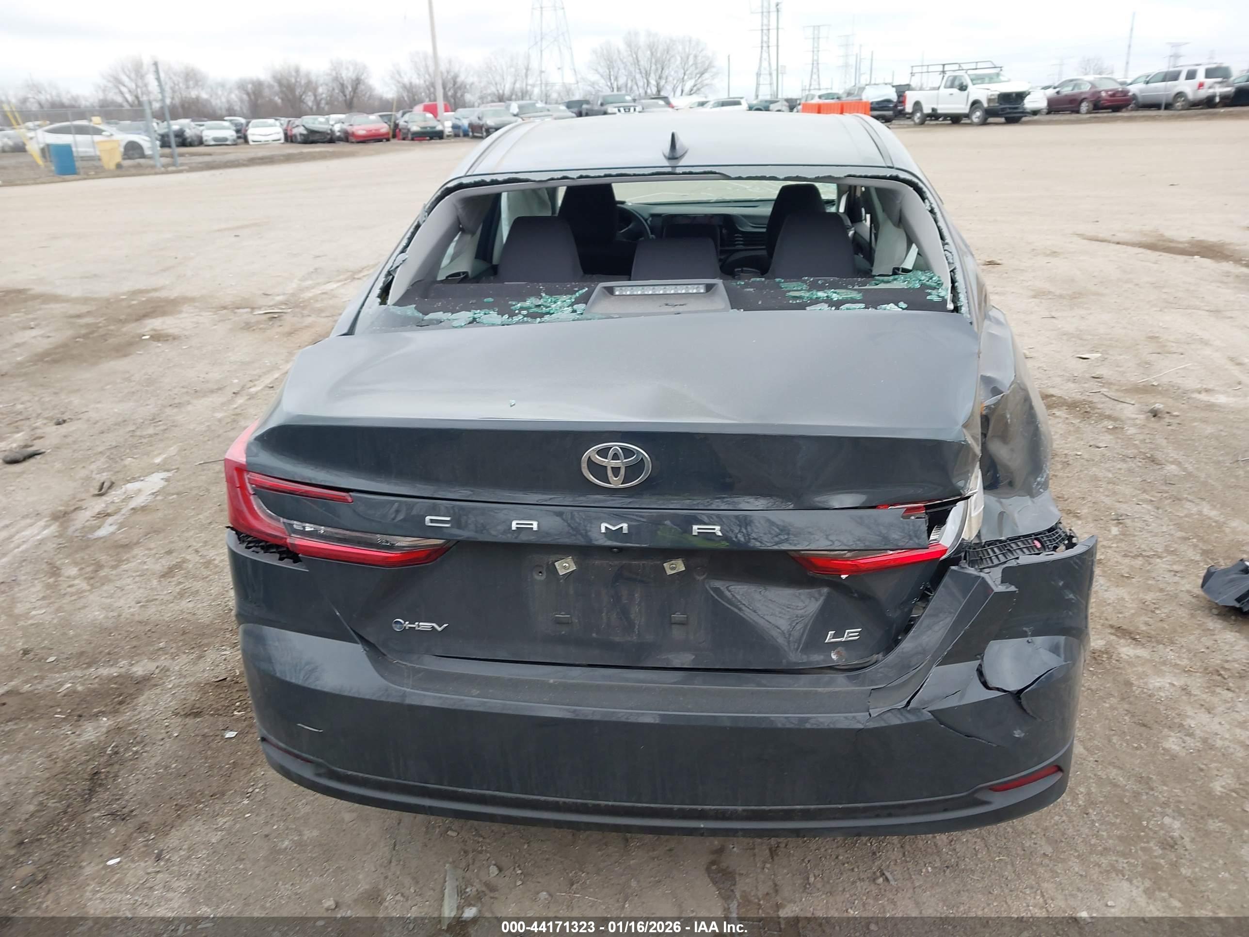 TOYOTA CAMRY image 6