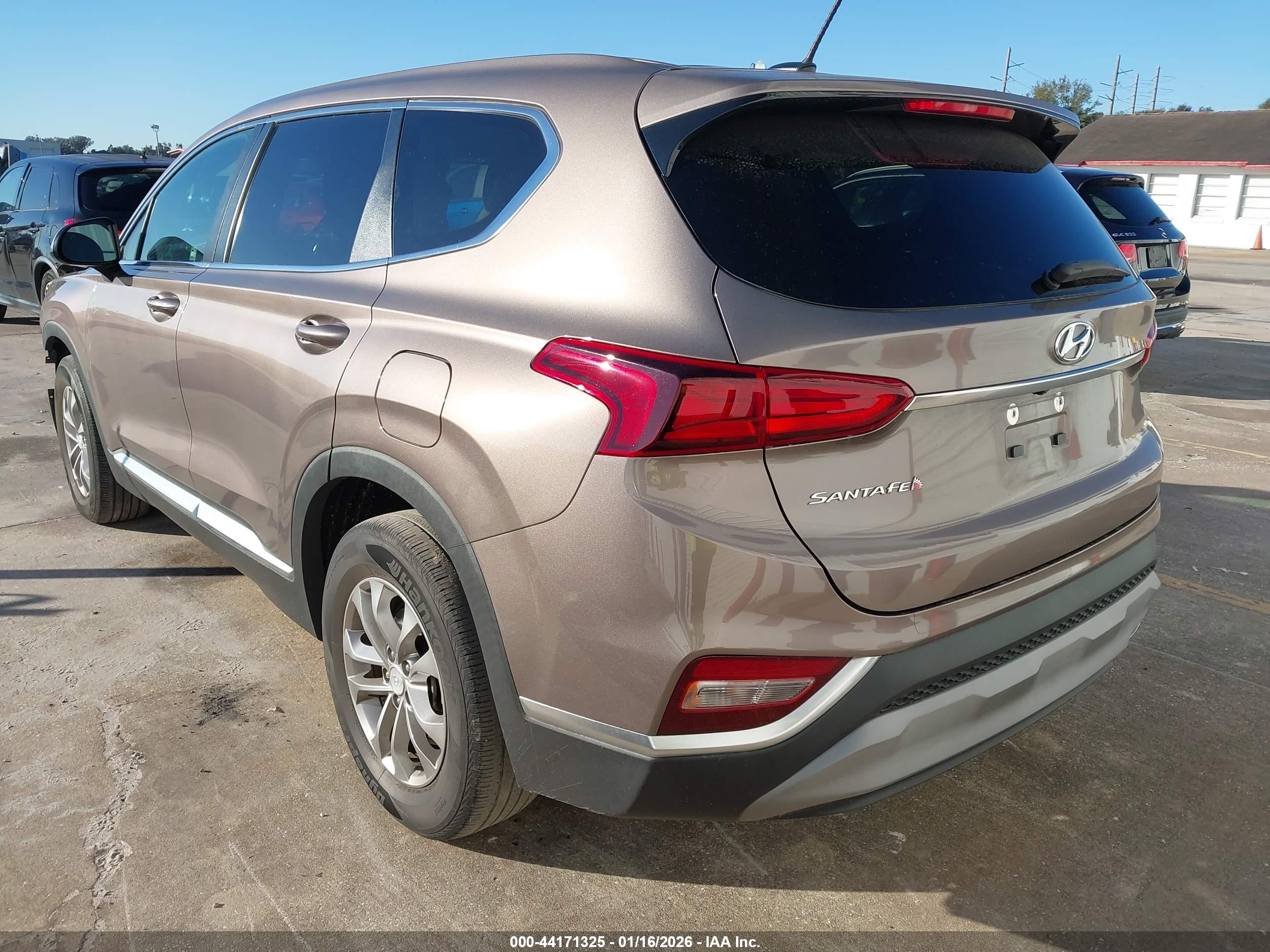 HYUNDAI SANTA image 3