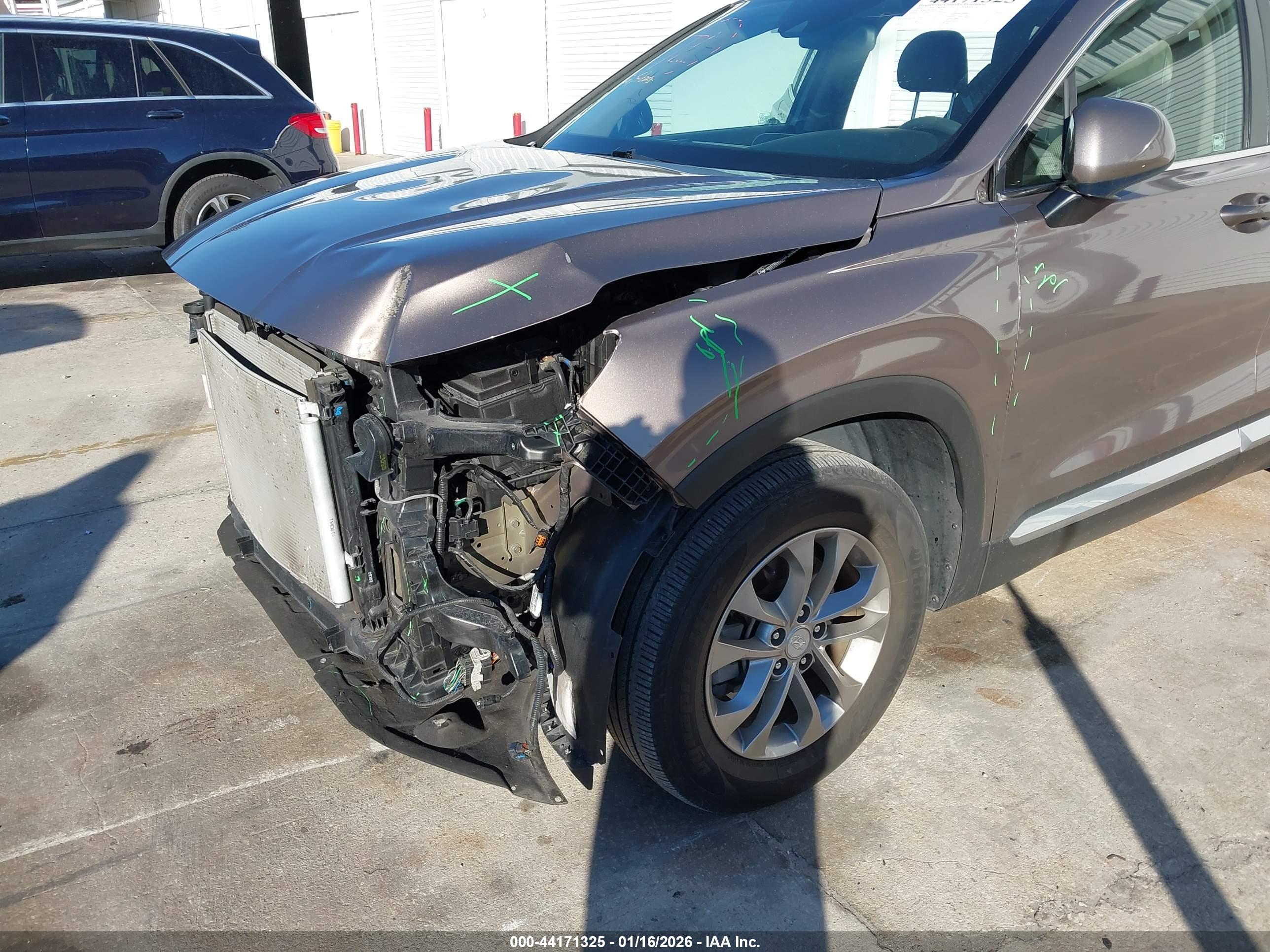 HYUNDAI SANTA image 6