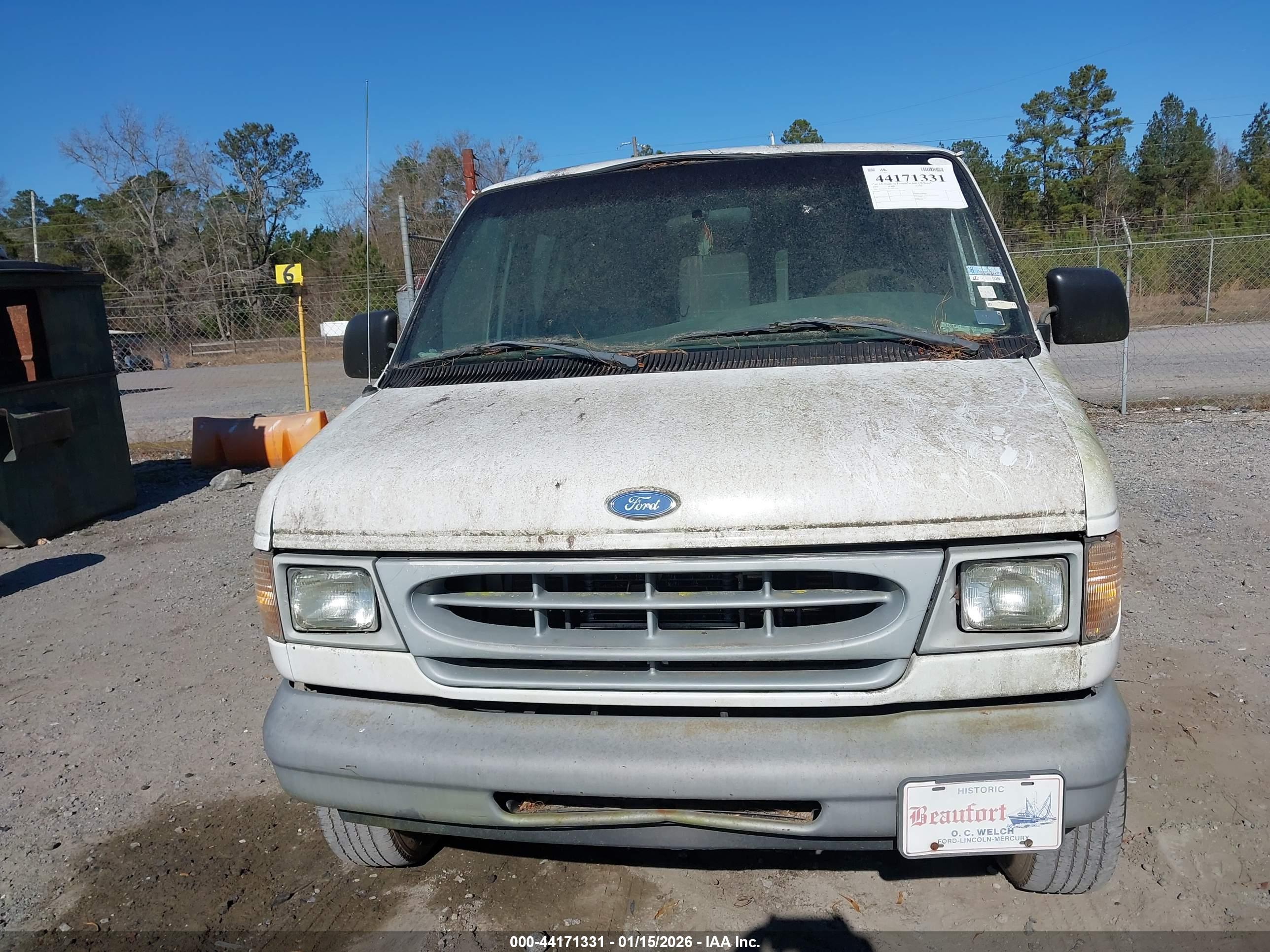 FORD E-250 image 6