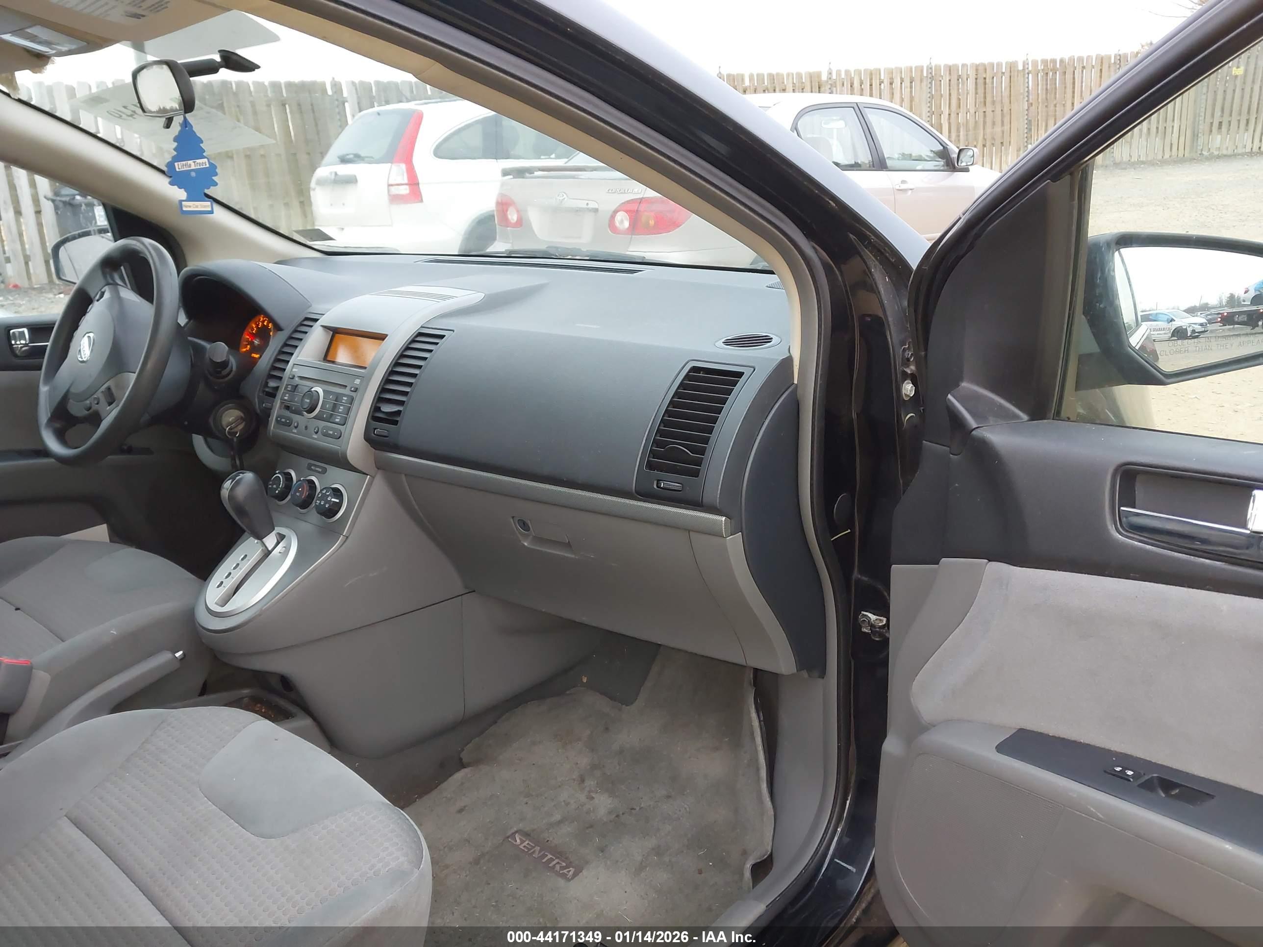 NISSAN SENTRA image 5