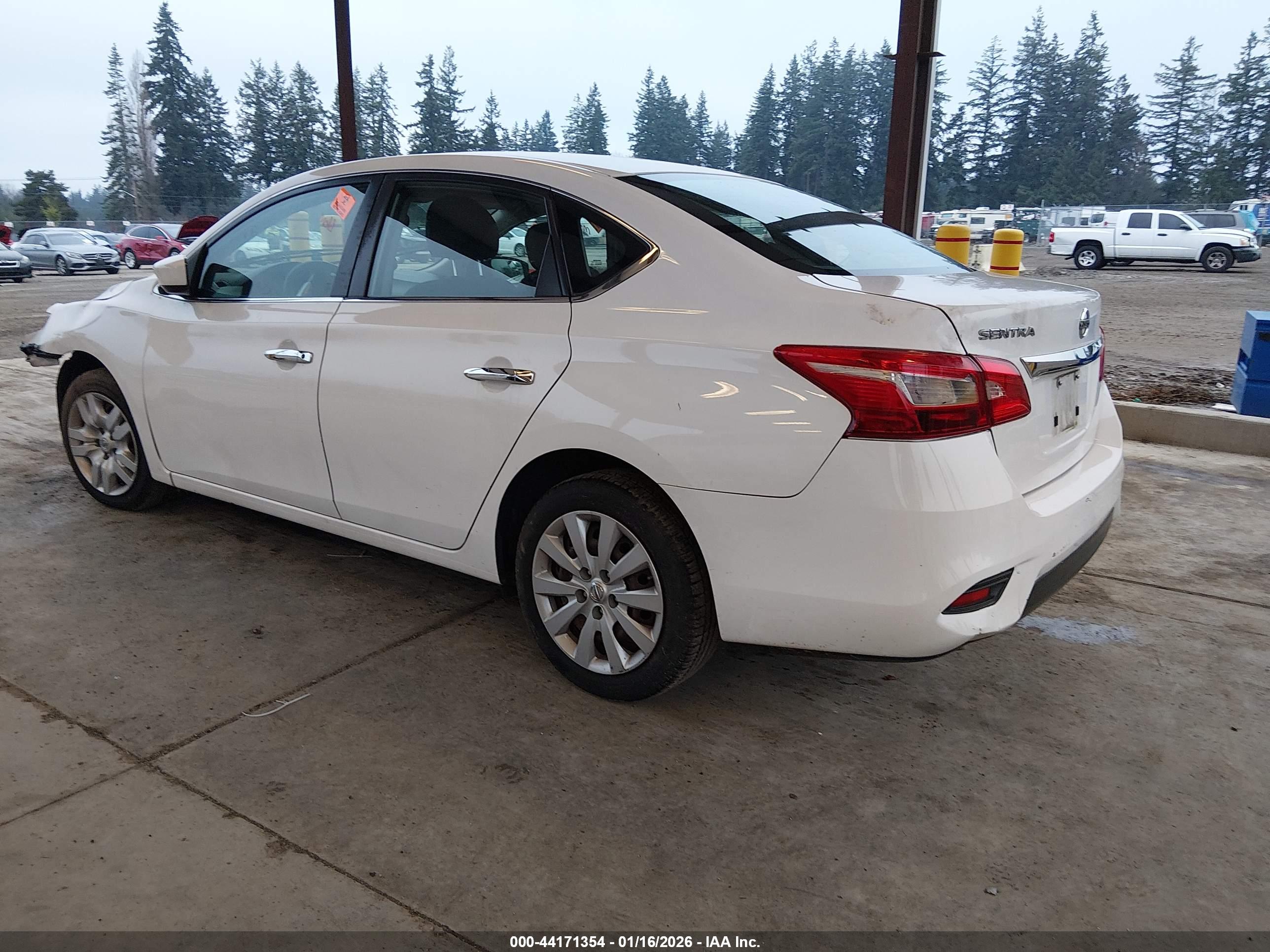 NISSAN SENTRA image 3