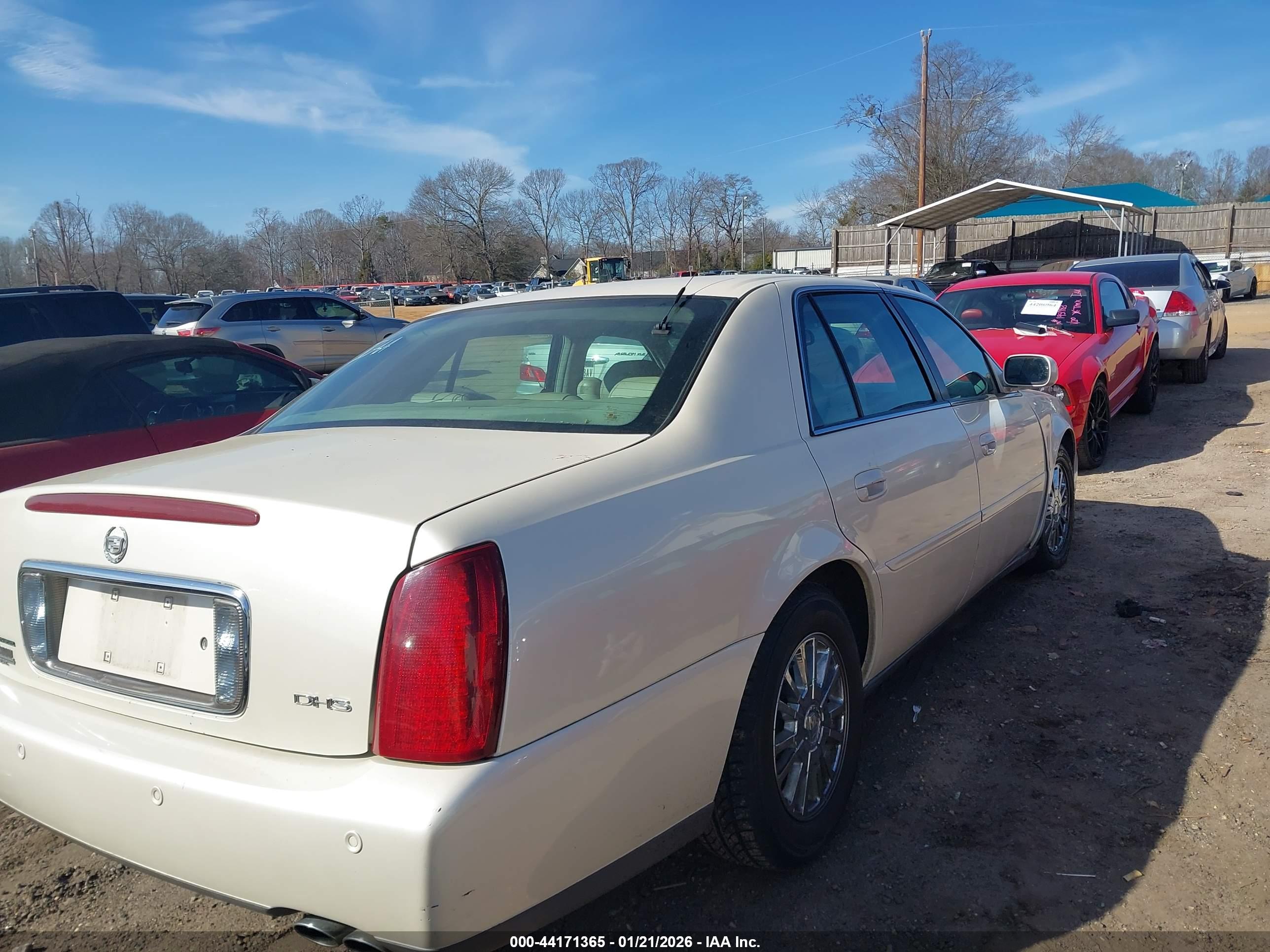 CADILLAC DEVILLE image 4