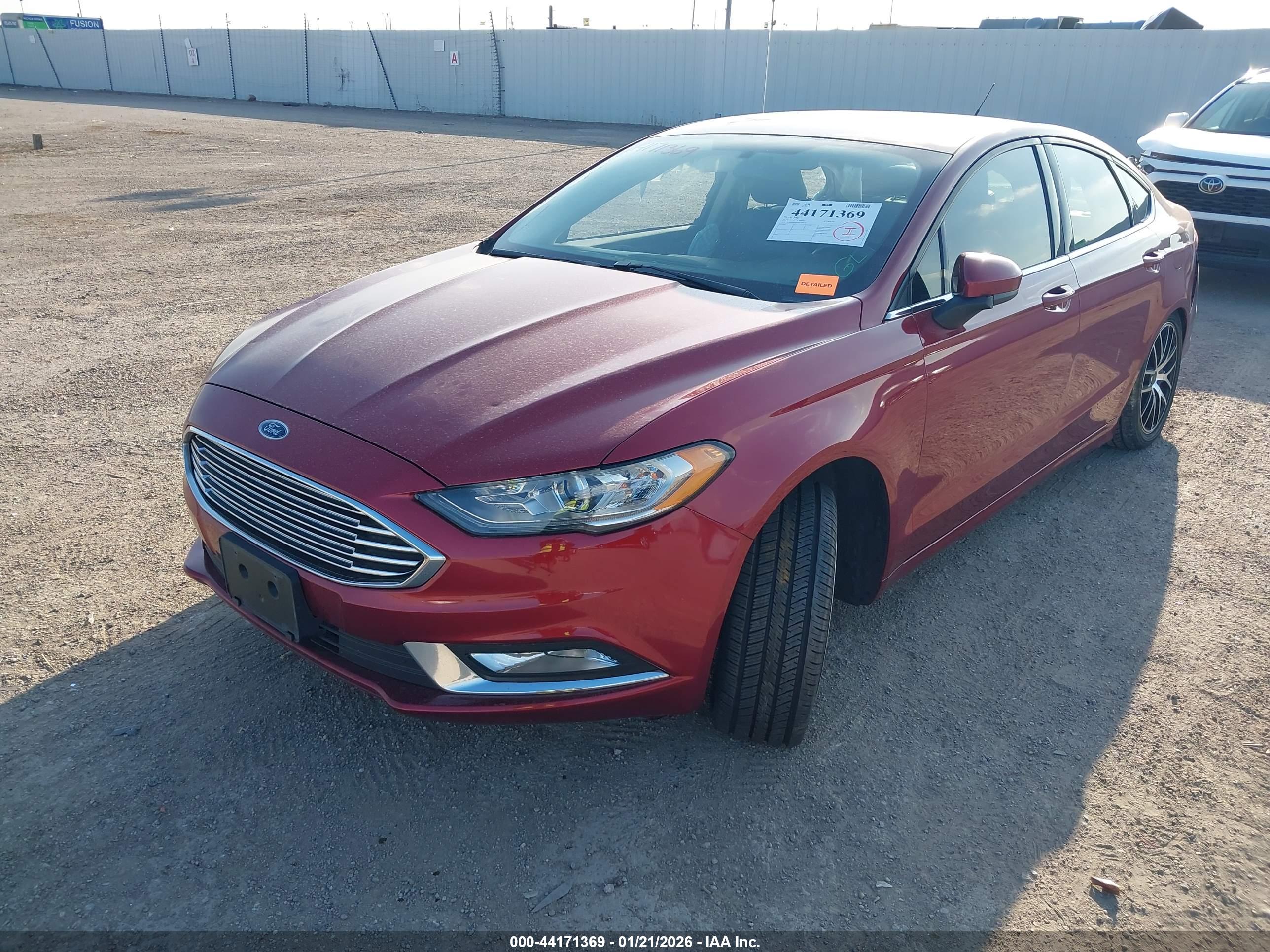 FORD FUSION image 2