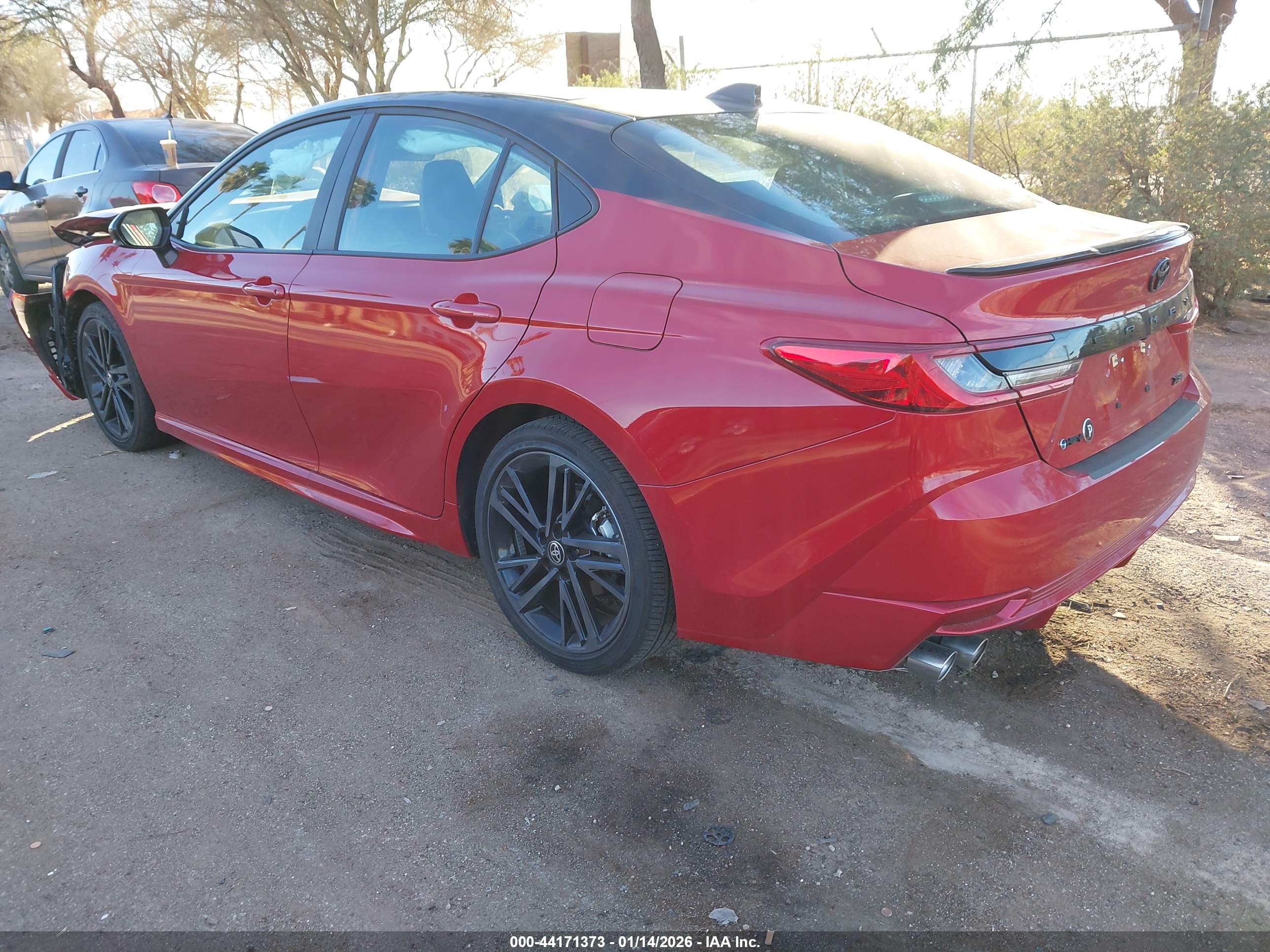 TOYOTA CAMRY image 3