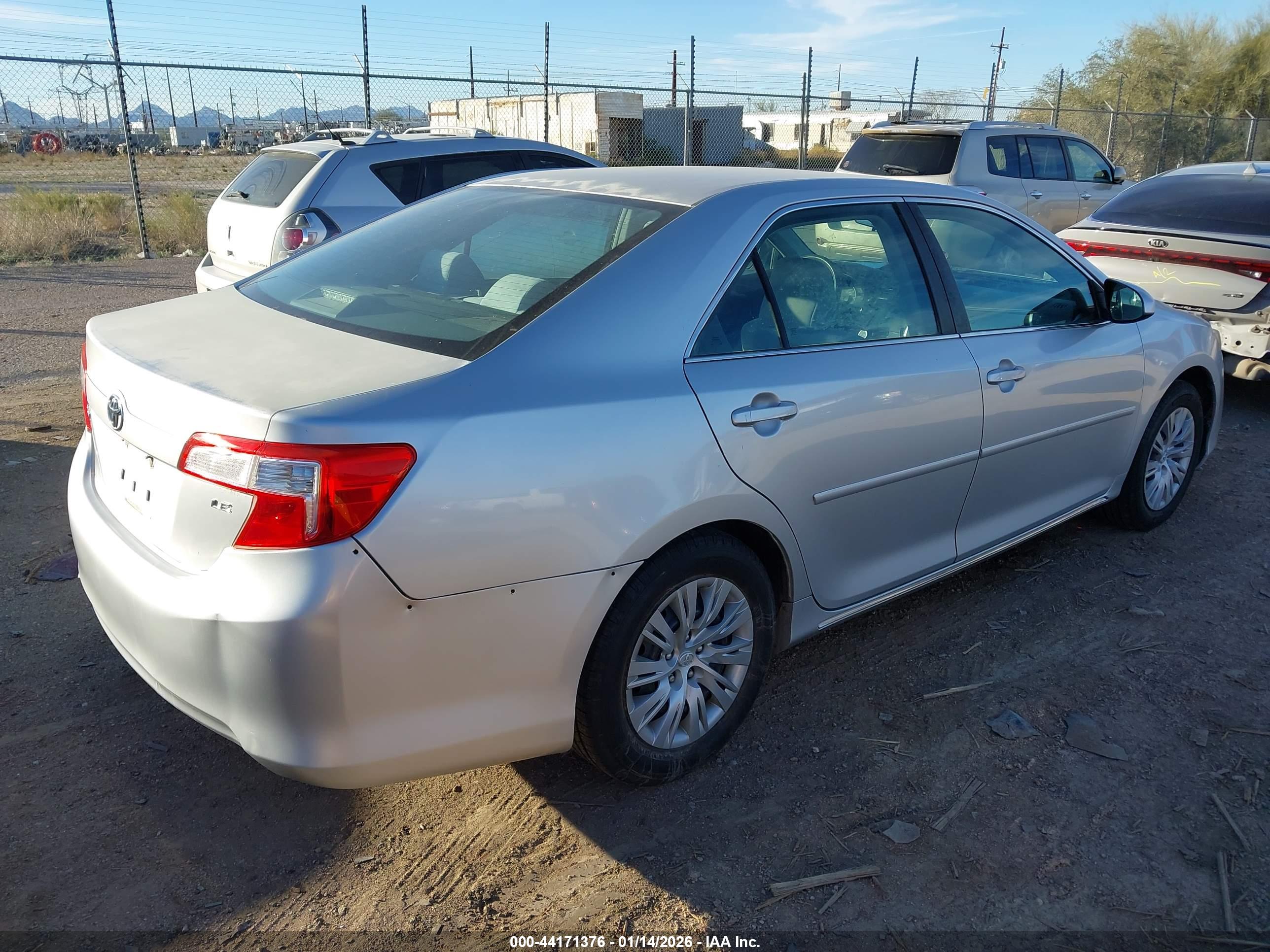 TOYOTA CAMRY image 4