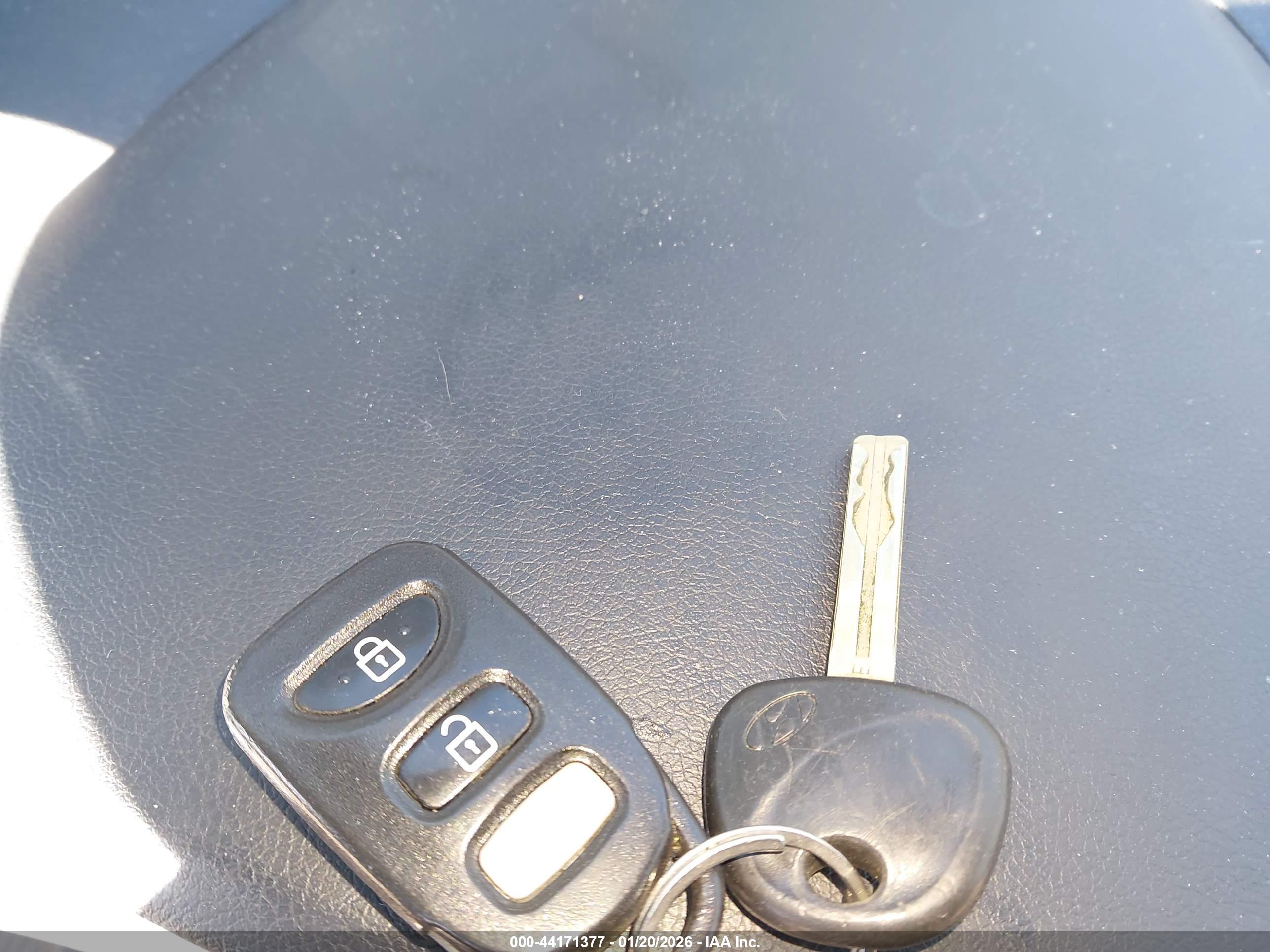 HYUNDAI SONATA image 11