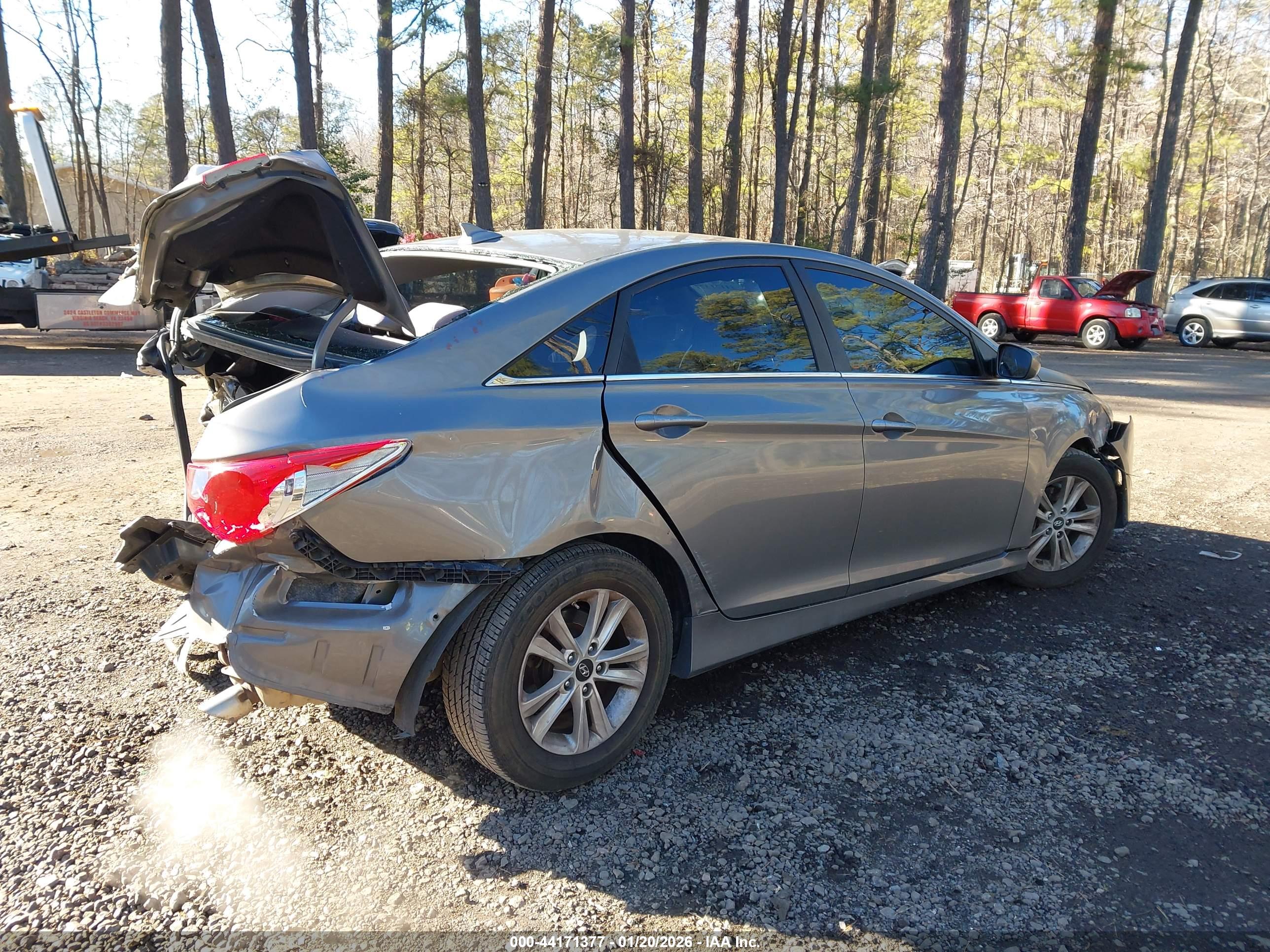 HYUNDAI SONATA image 4