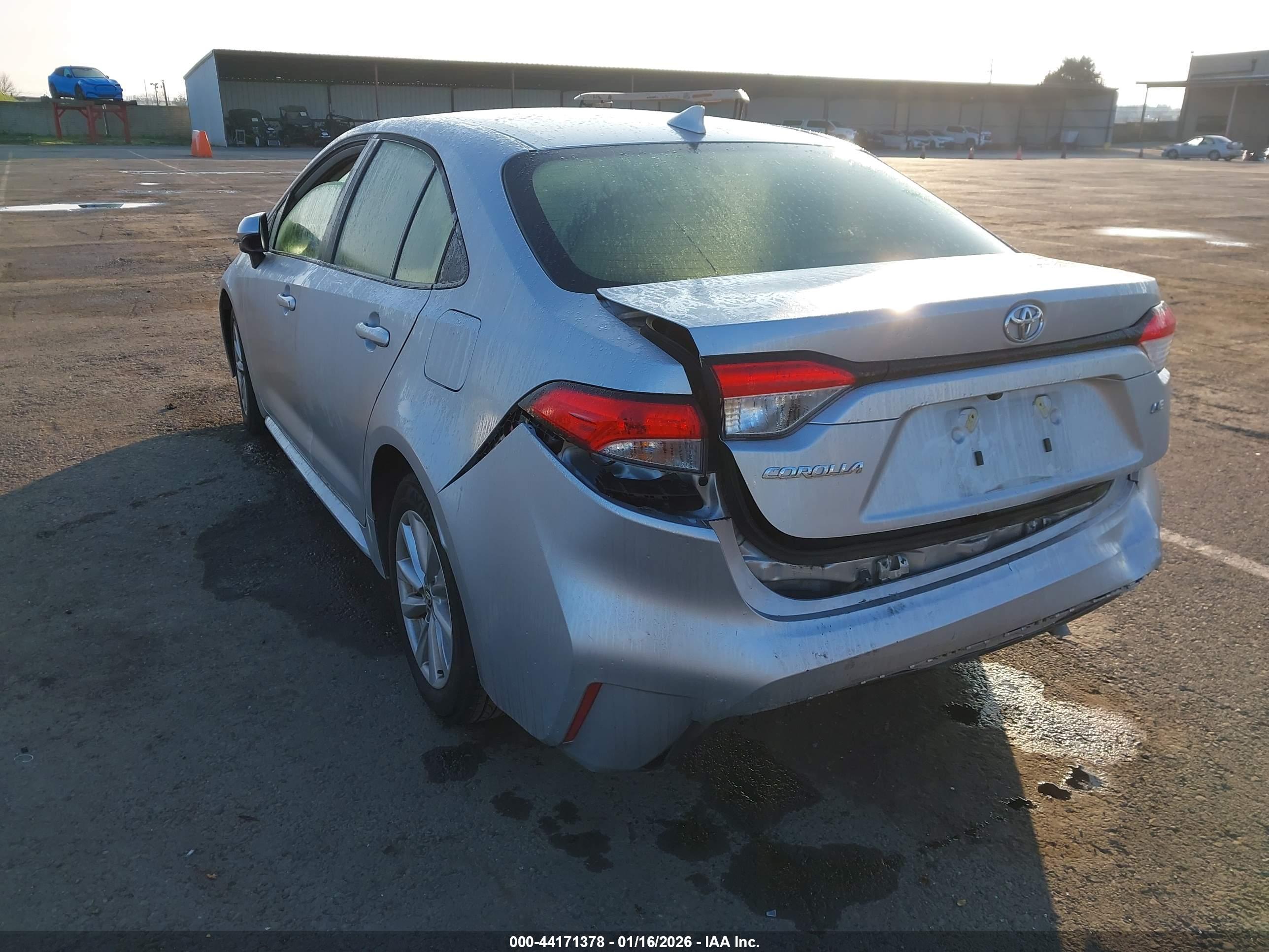TOYOTA COROLLA image 3