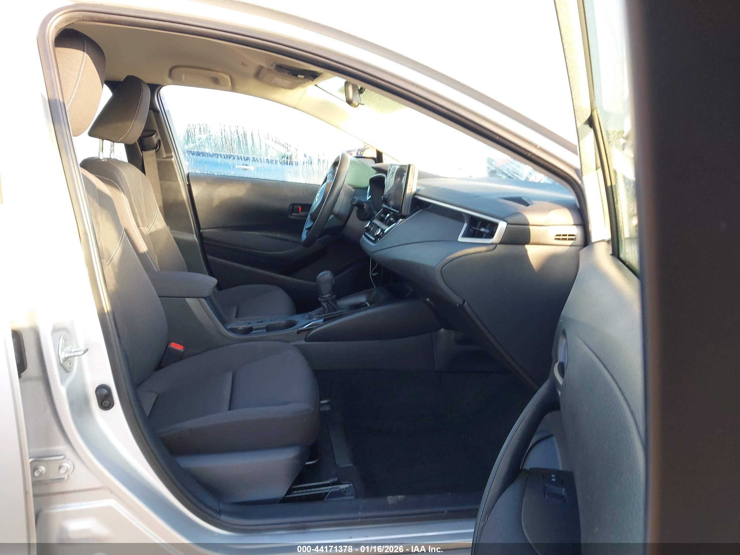 TOYOTA COROLLA image 5