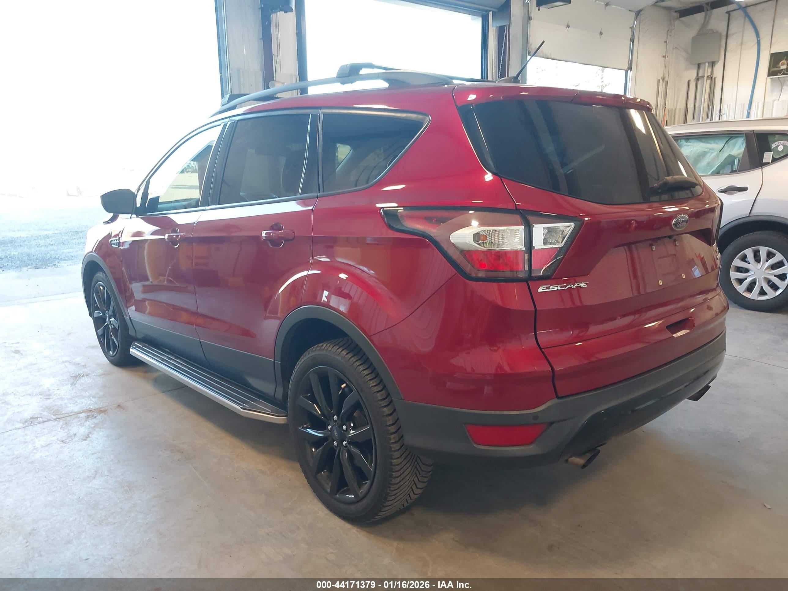 FORD ESCAPE image 3
