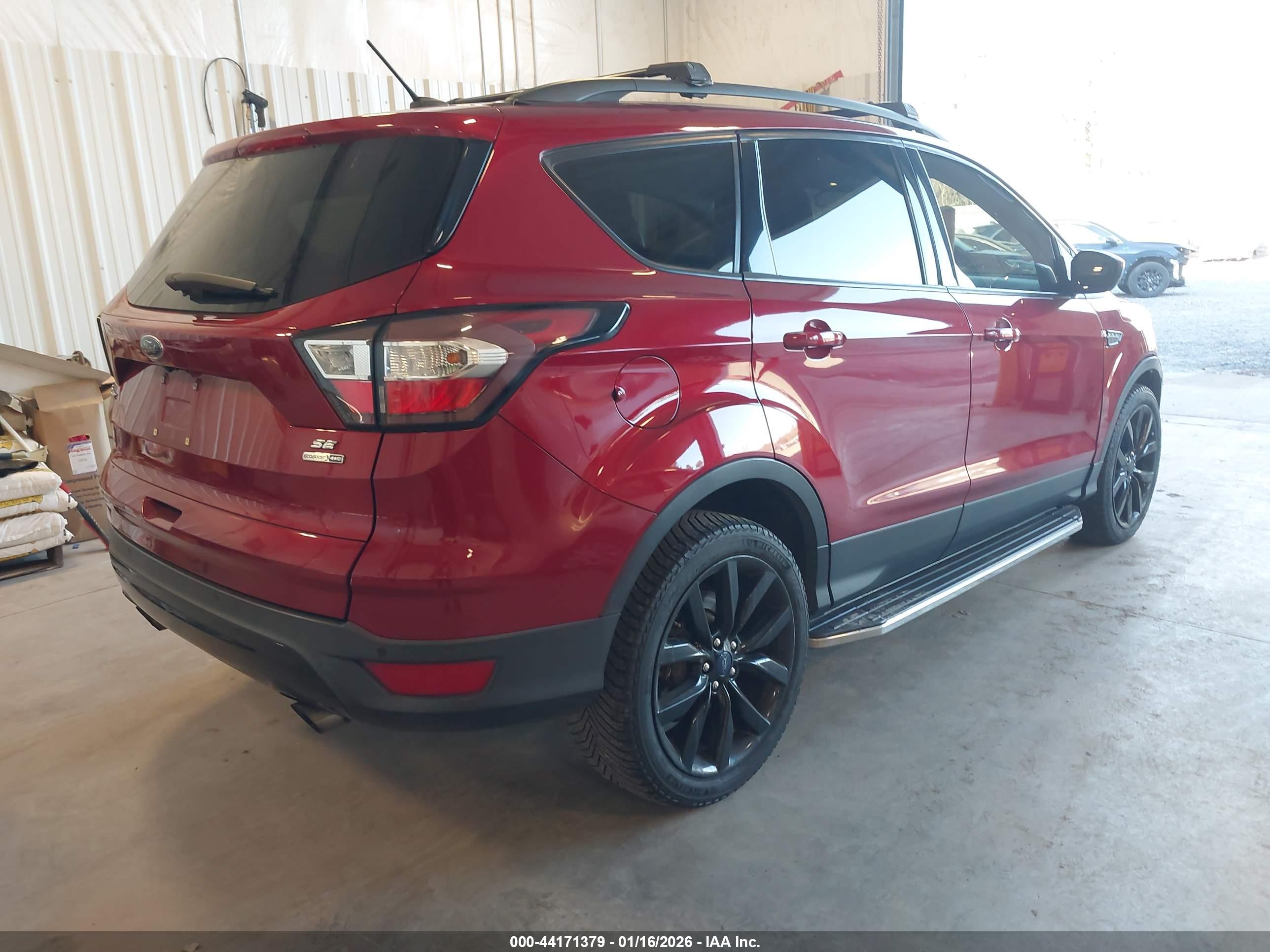 FORD ESCAPE image 4