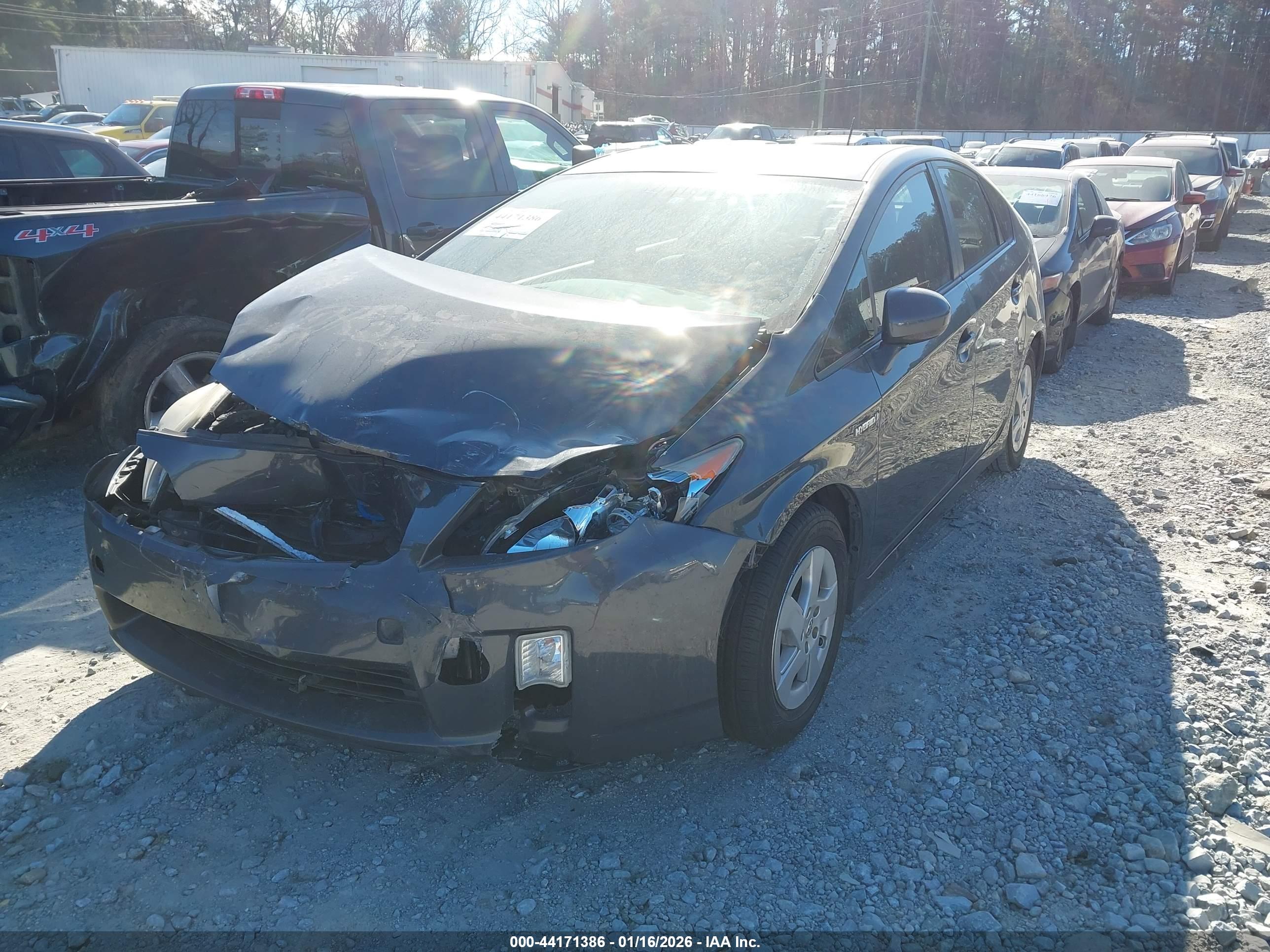TOYOTA PRIUS image 2