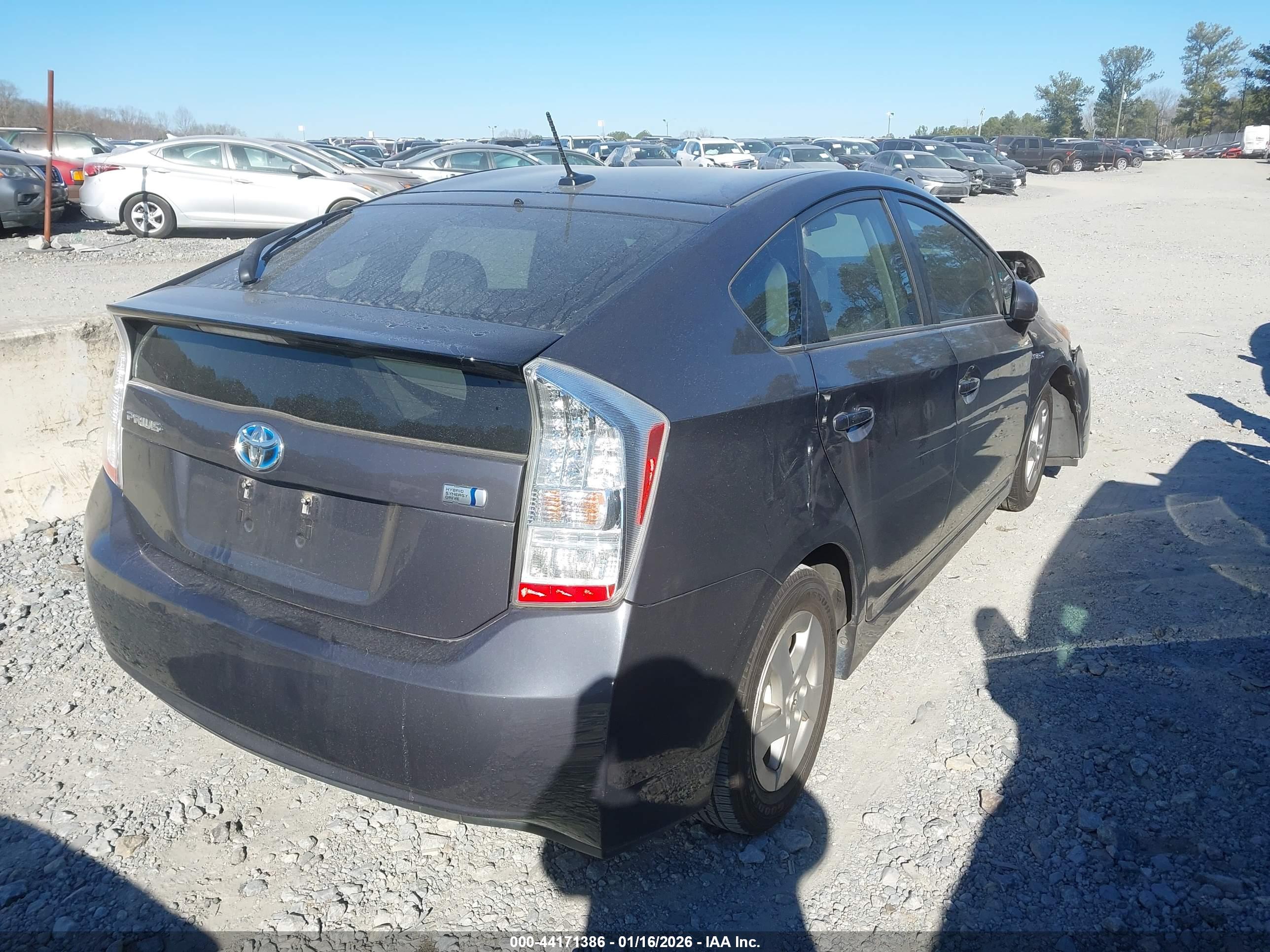 TOYOTA PRIUS image 4