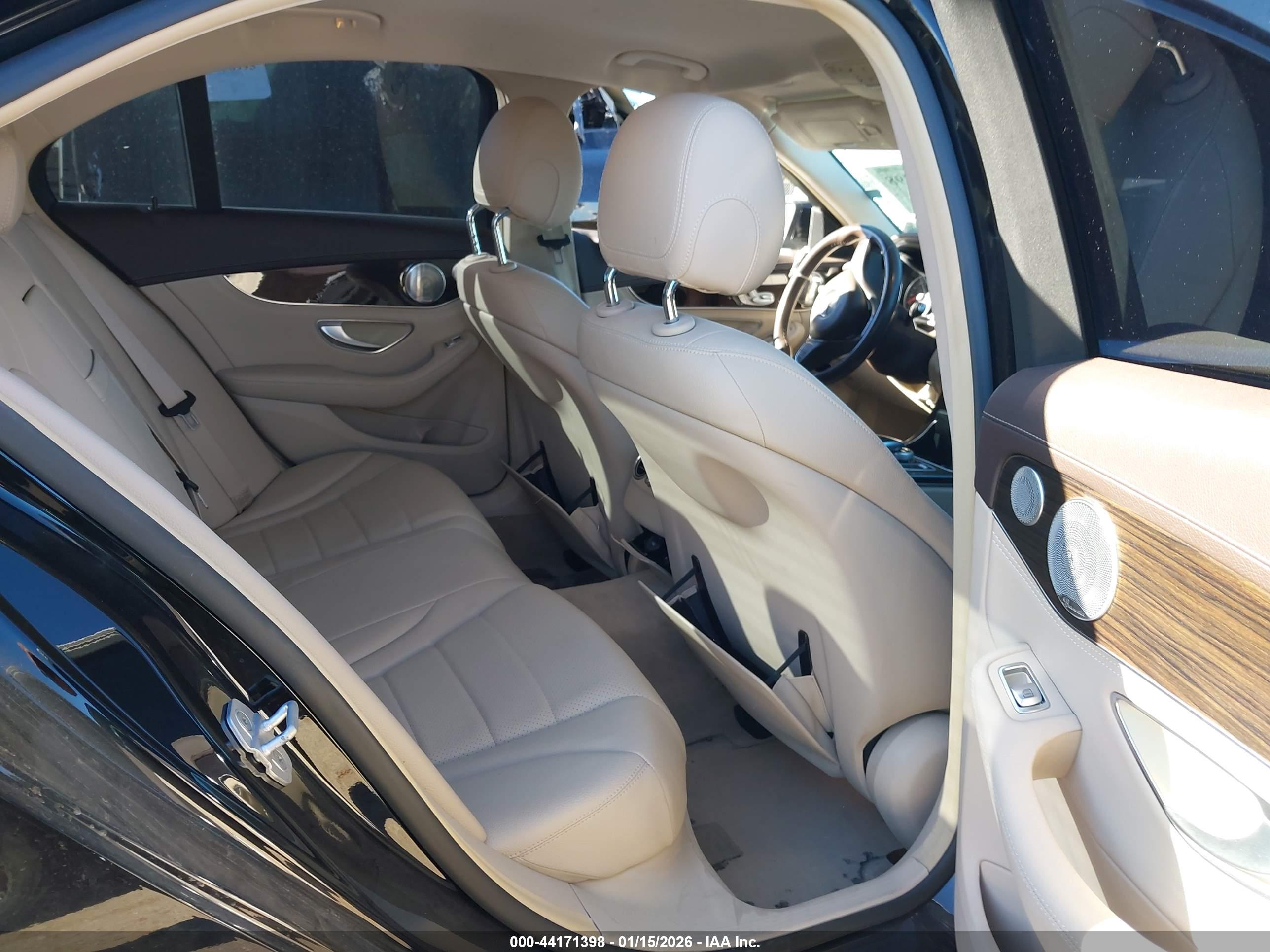 MERCEDES-BENZ C image 8