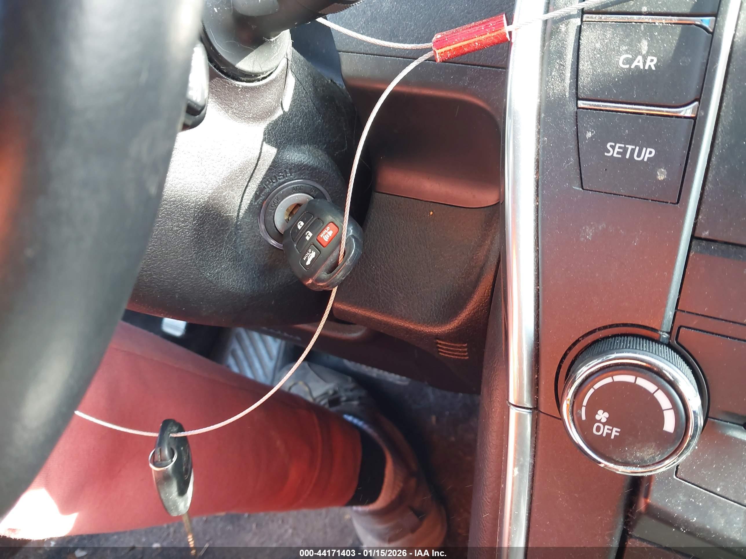TOYOTA CAMRY image 11