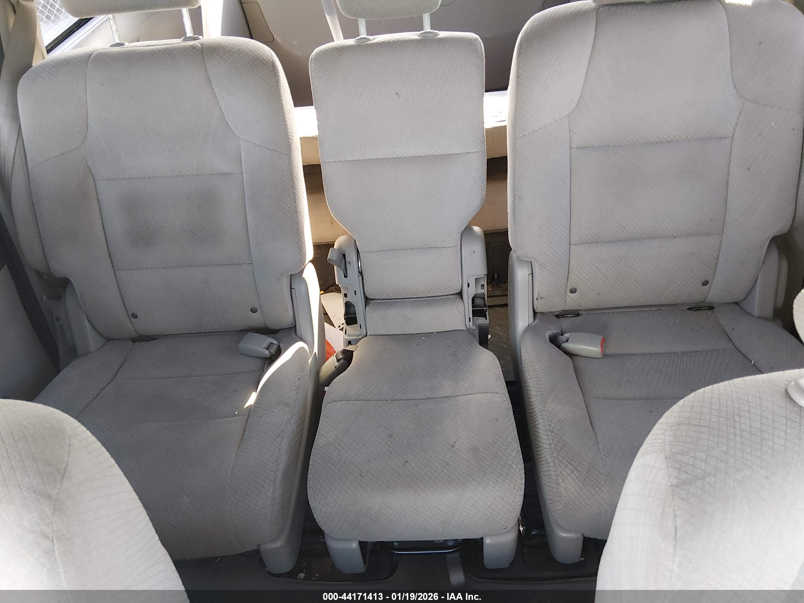 HONDA ODYSSEY image 8