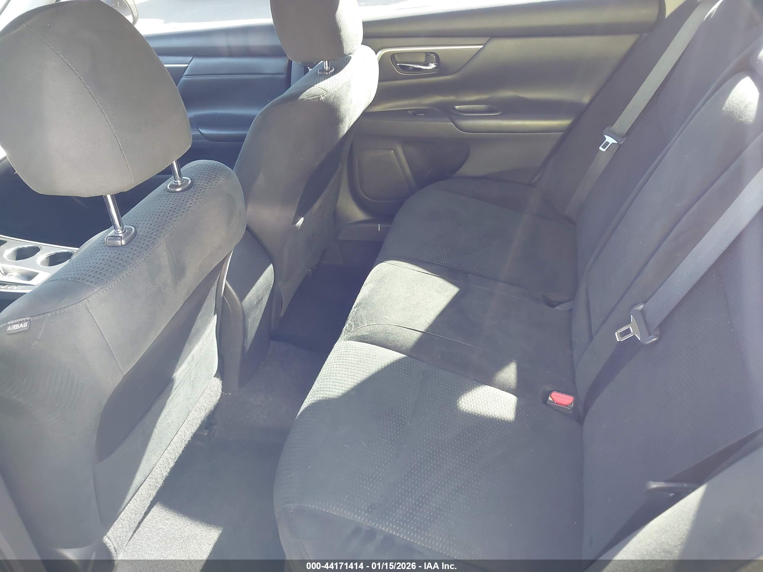 NISSAN ALTIMA image 8