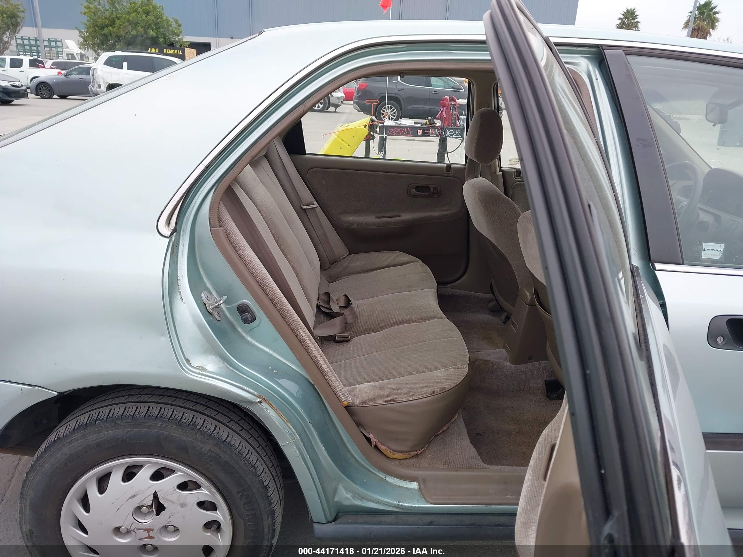 HONDA CIVIC image 8