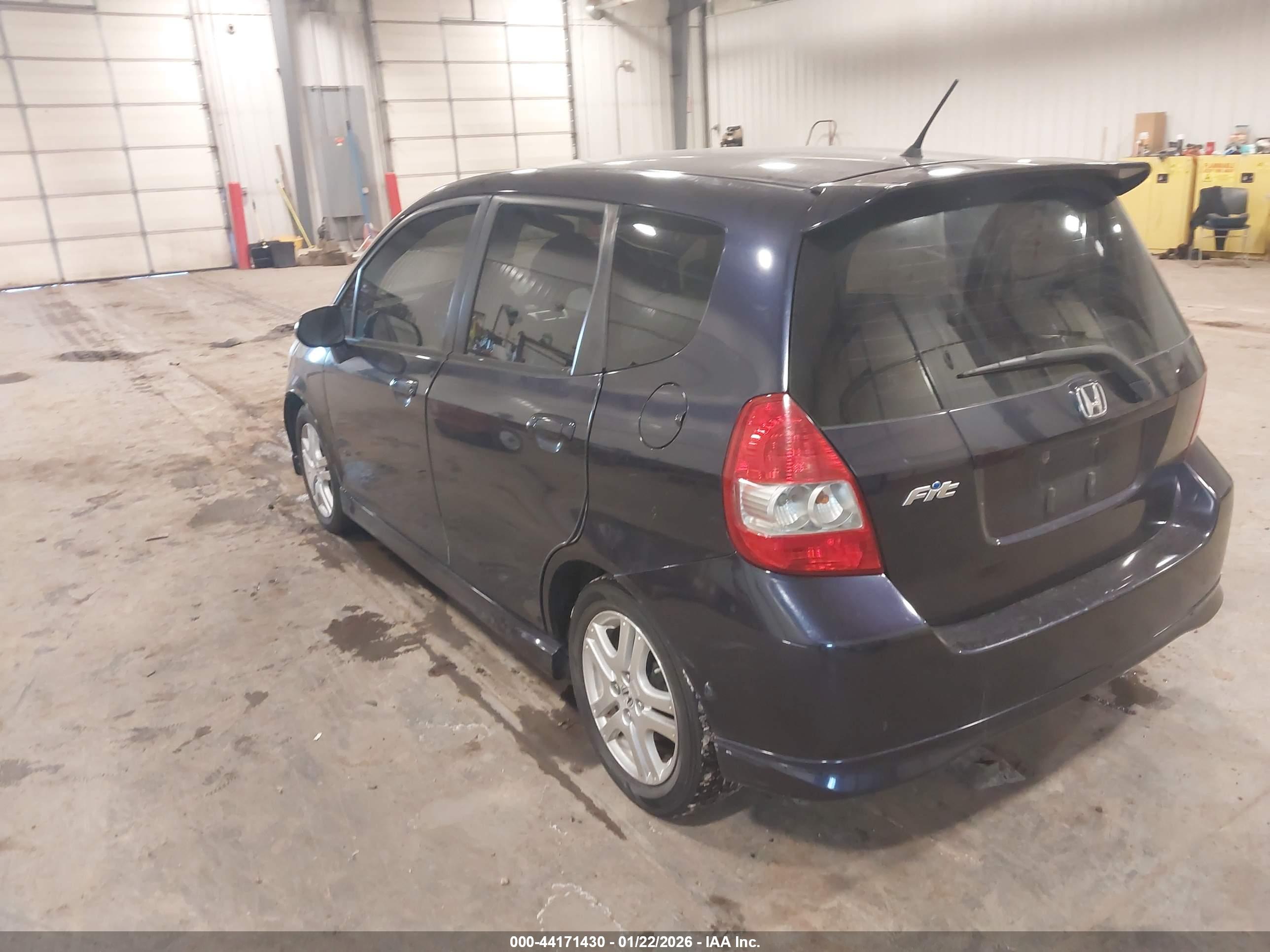 HONDA FIT image 3