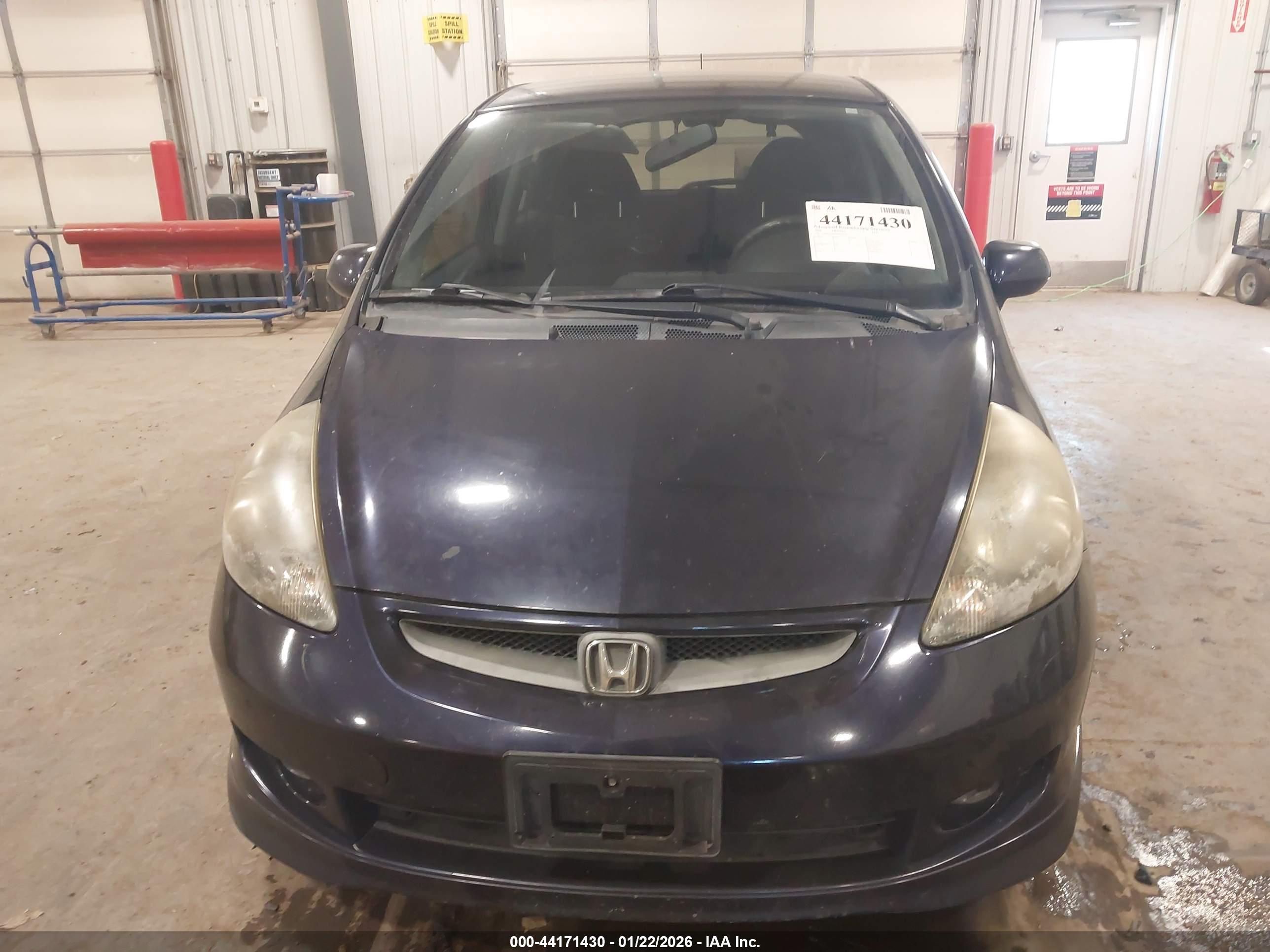 HONDA FIT image 6