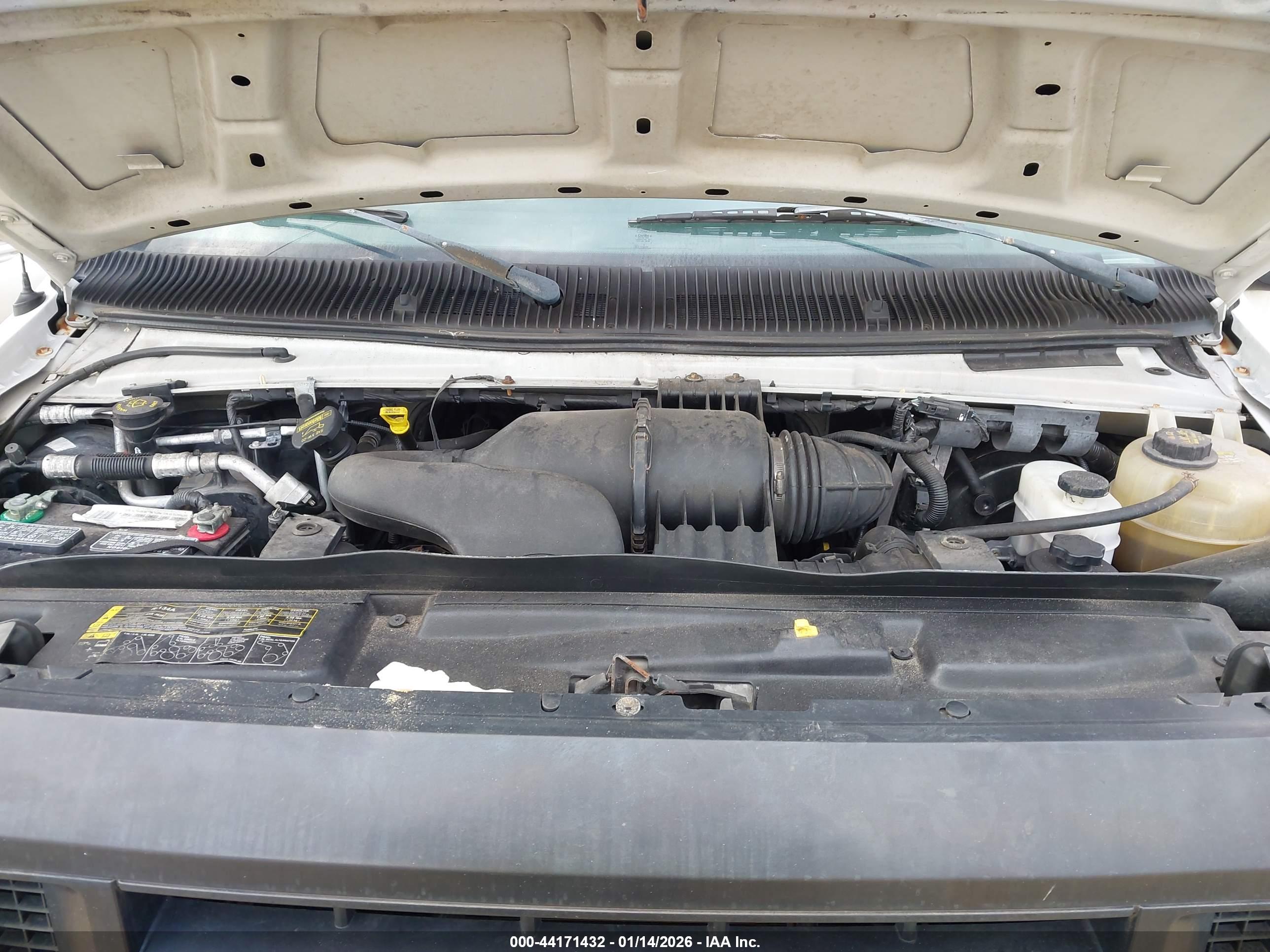 FORD E-150 image 10
