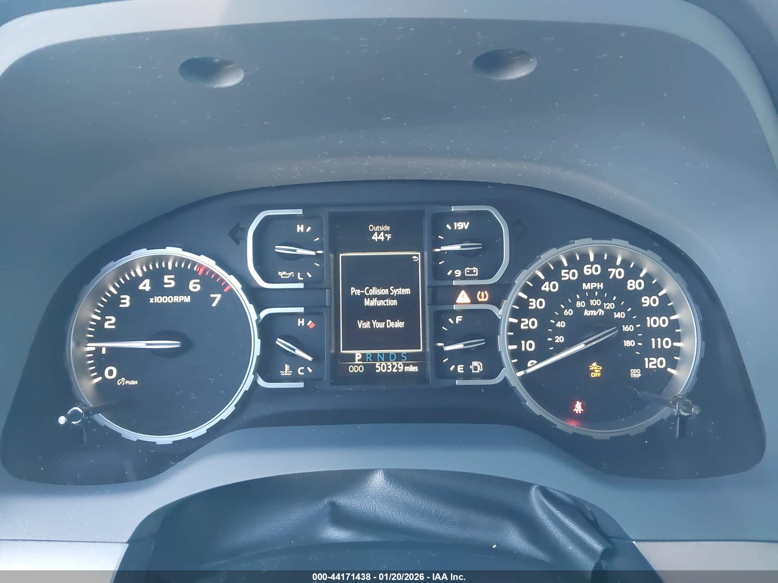 TOYOTA TUNDRA image 7