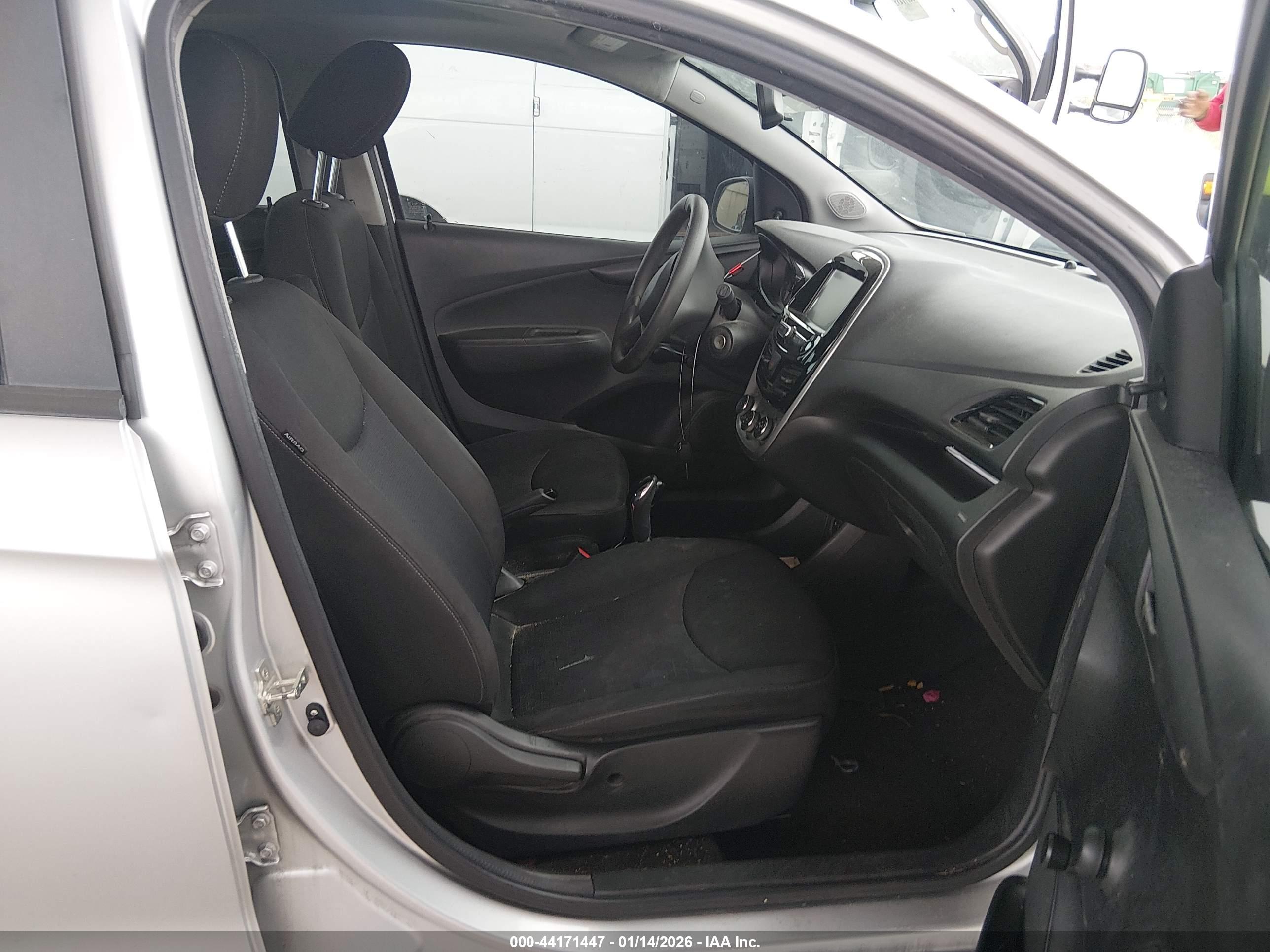 CHEVROLET SPARK image 5