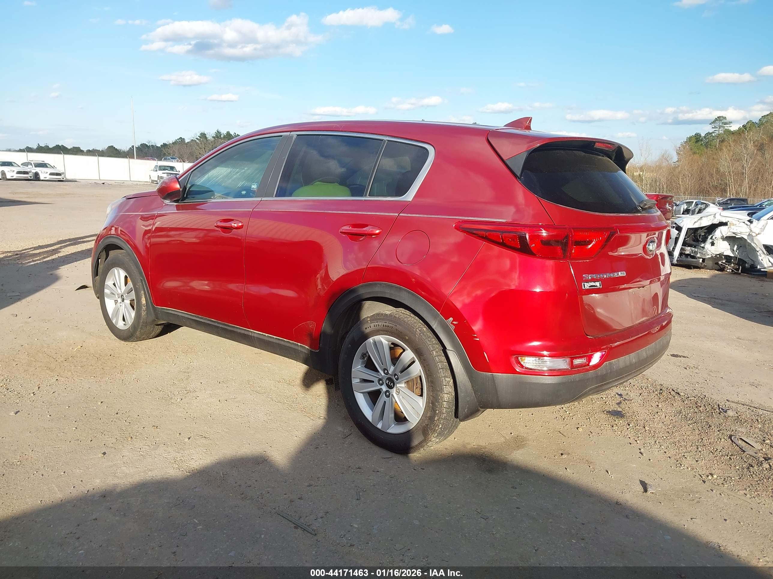 KIA SPORTAGE image 3