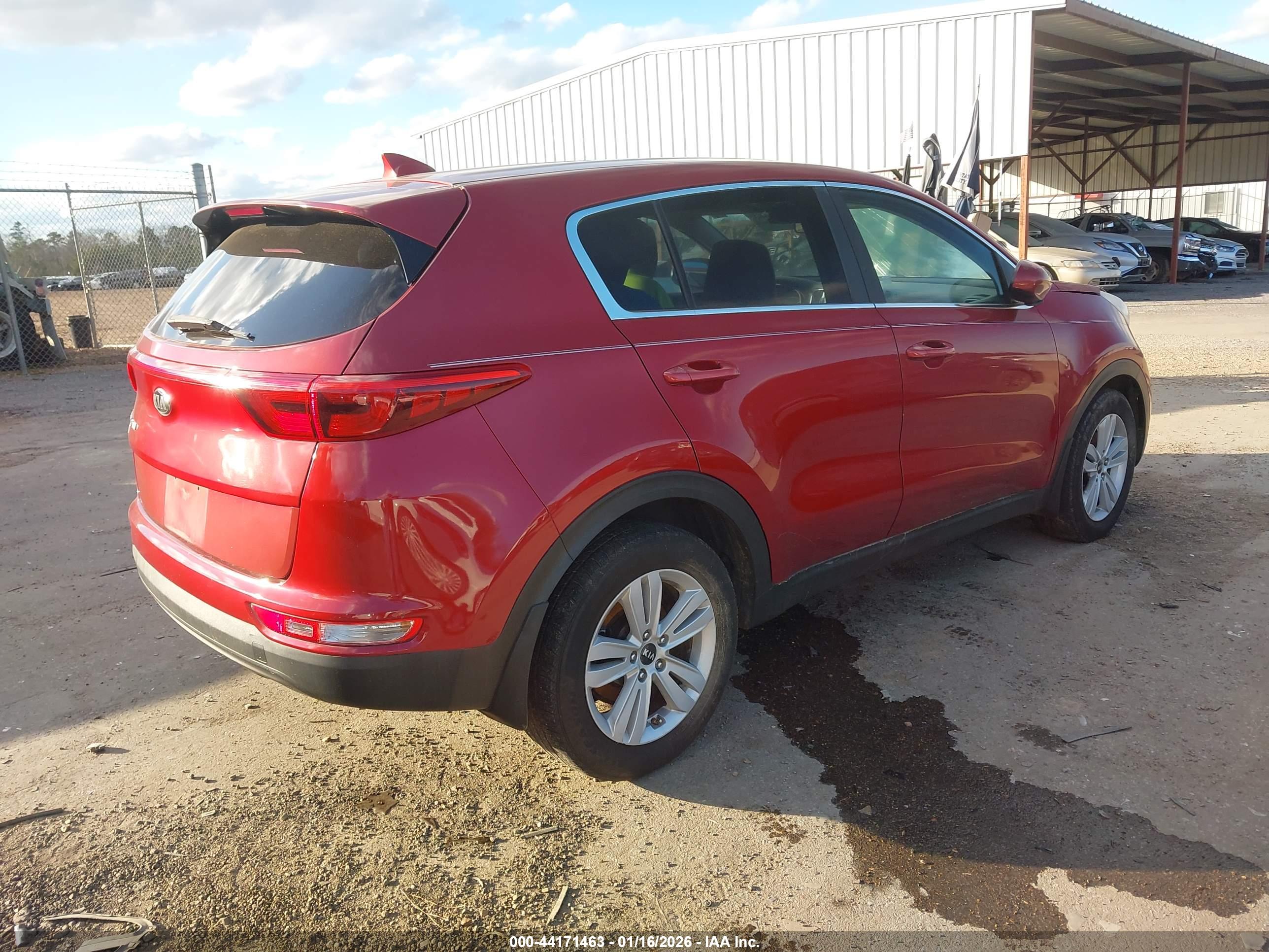 KIA SPORTAGE image 4
